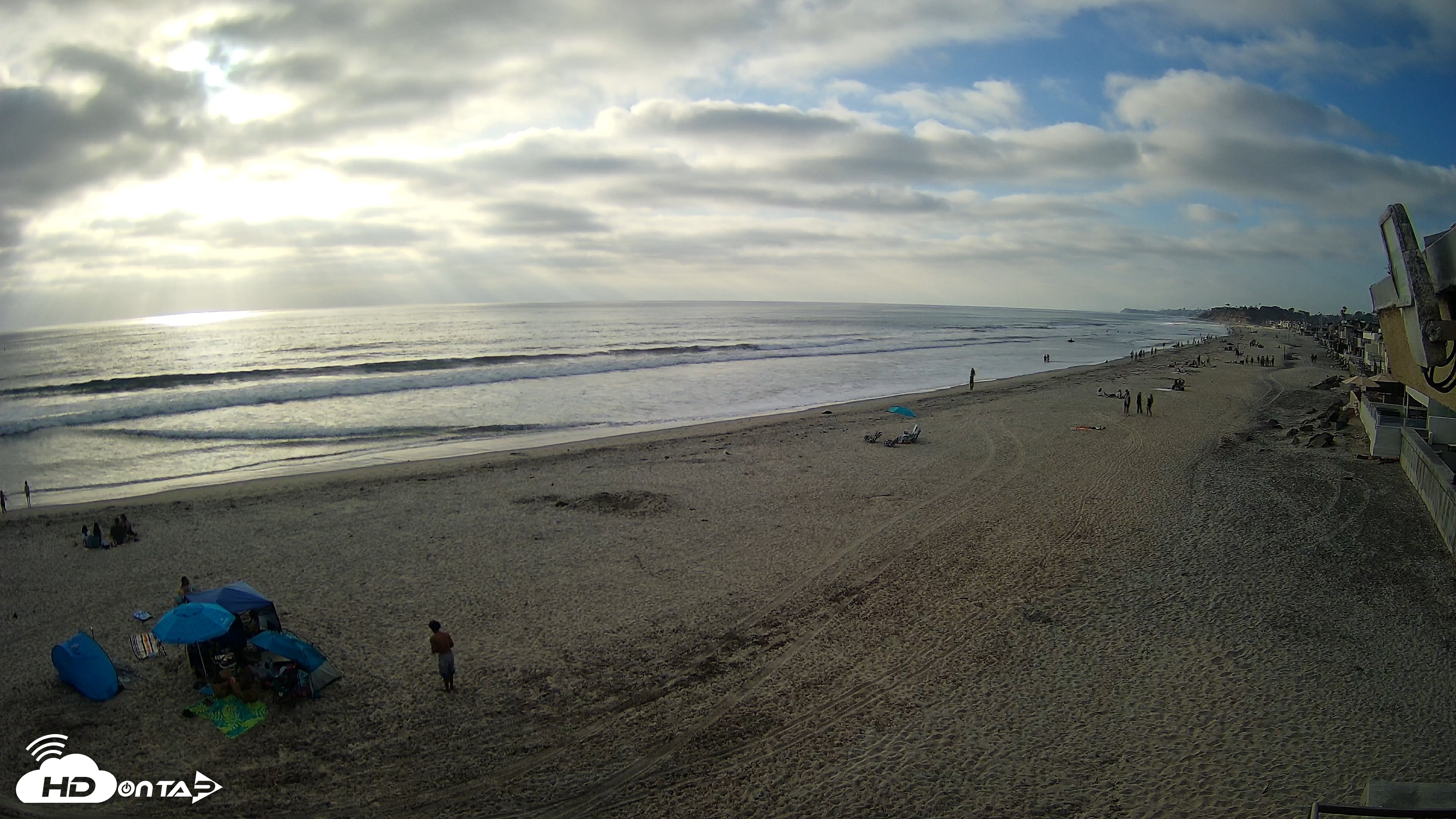 Snapshot of 17th St. Del Mar Beach - 4K NW View Live Cam taken May 9, 2026, 6:16pm PDT
