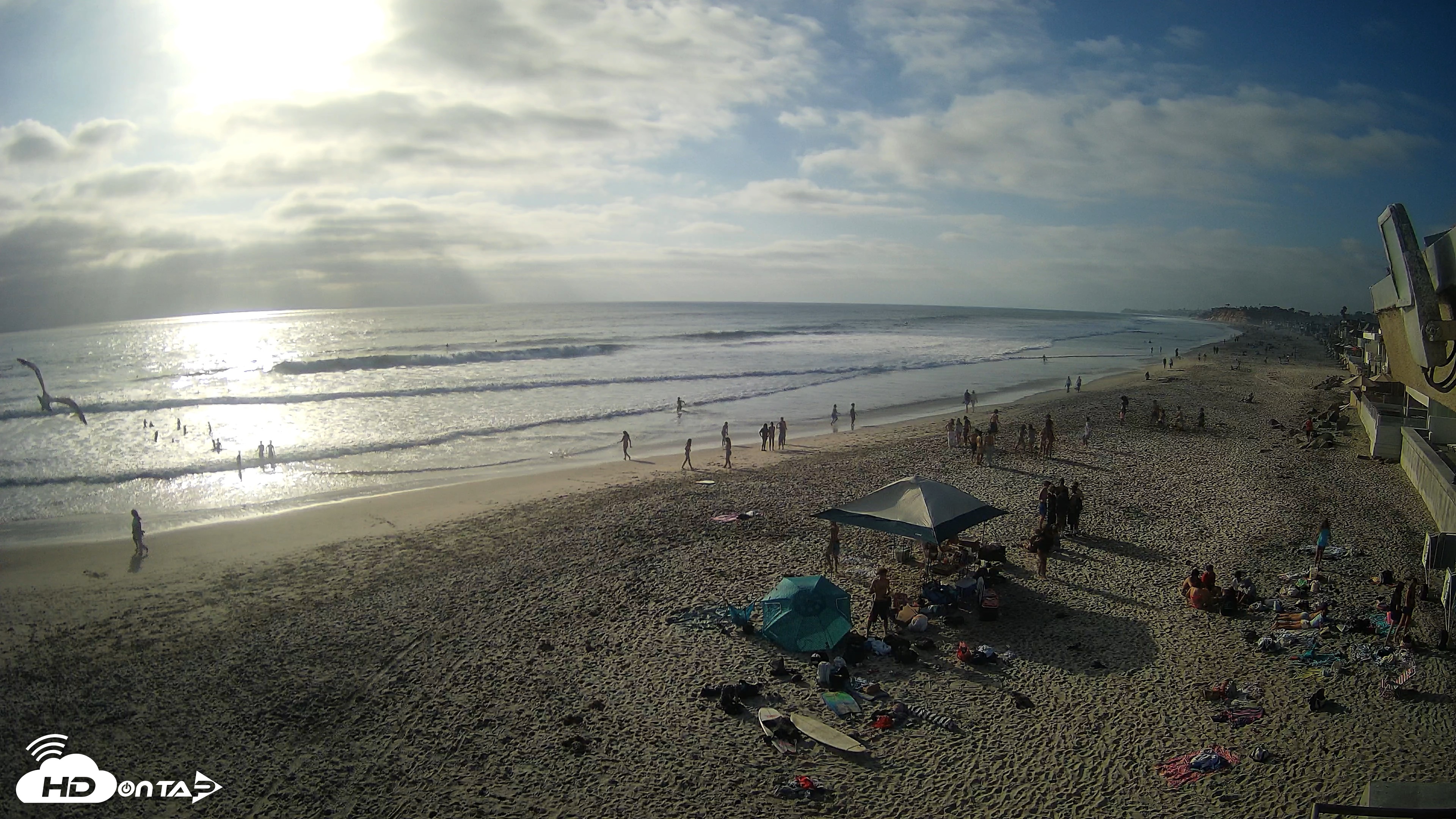 Snapshot of 17th St. Del Mar Beach - 4K NW View Live Cam taken Jun 5, 2026, 6:04pm PDT