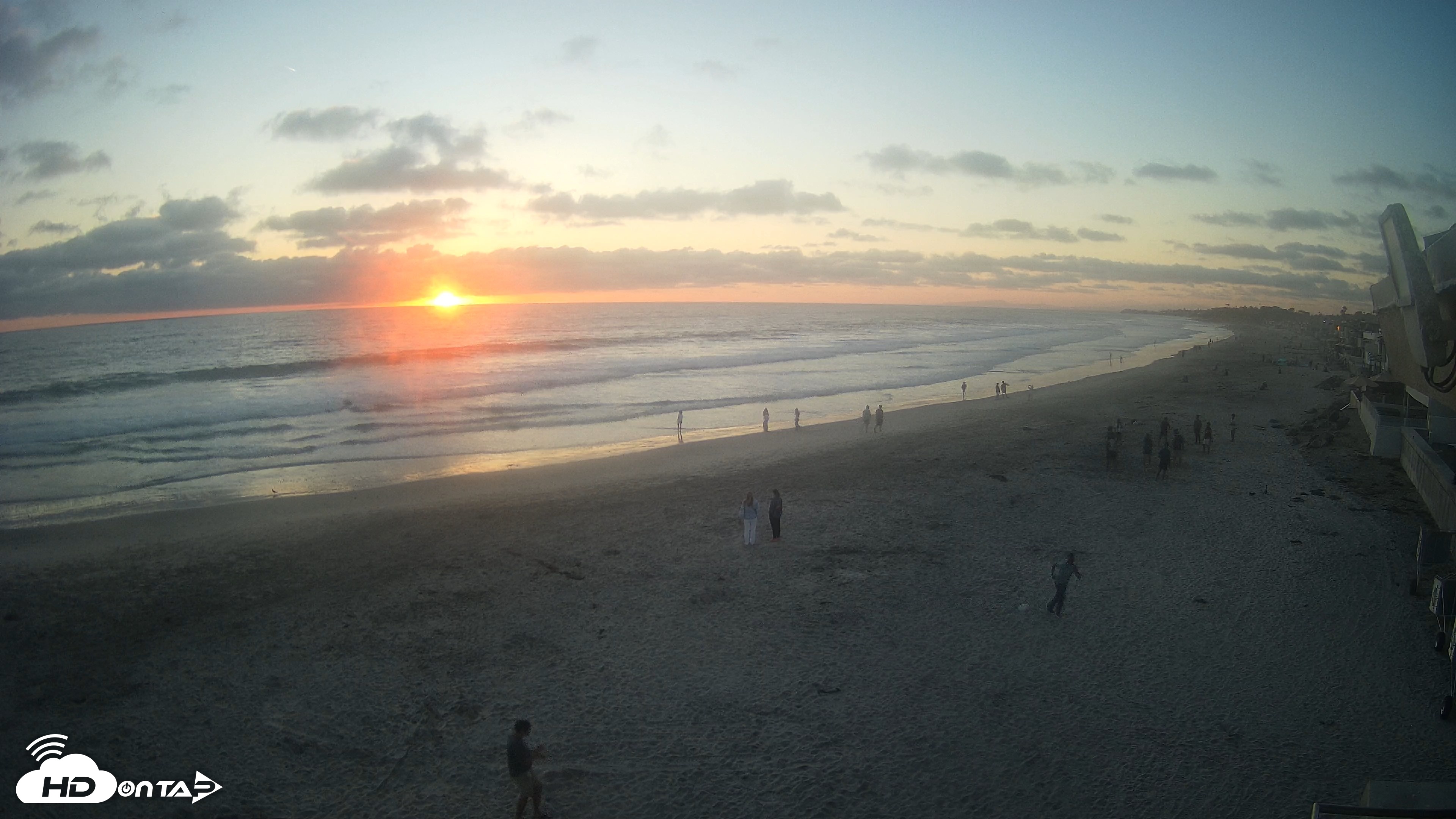 Snapshot of 17th St. Del Mar Beach - 4K NW View Live Cam taken Jun 20, 2026, 7:57pm PDT
