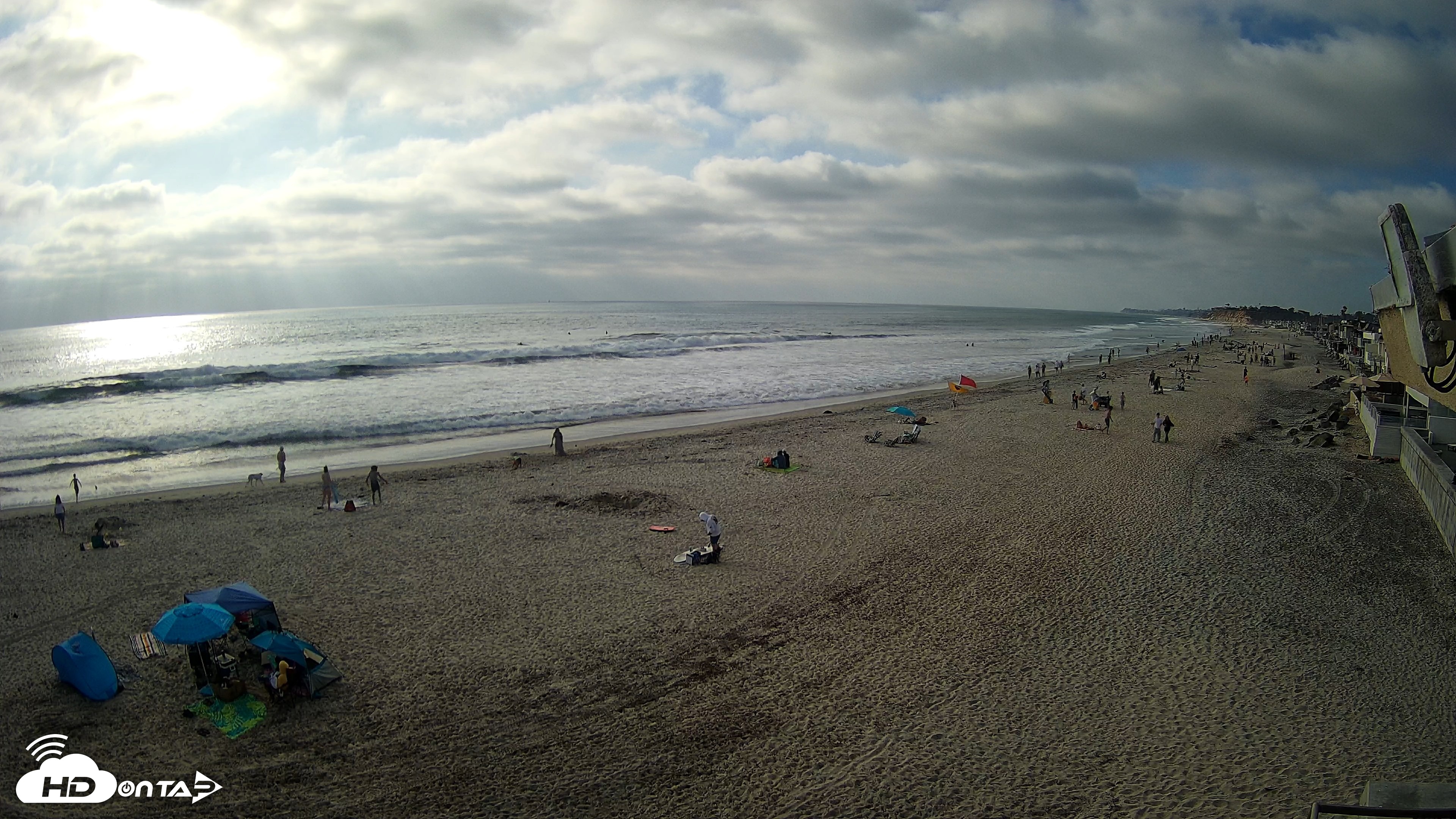 Snapshot of 17th St. Del Mar Beach - 4K NW View Live Cam taken May 9, 2026, 5:44pm PDT