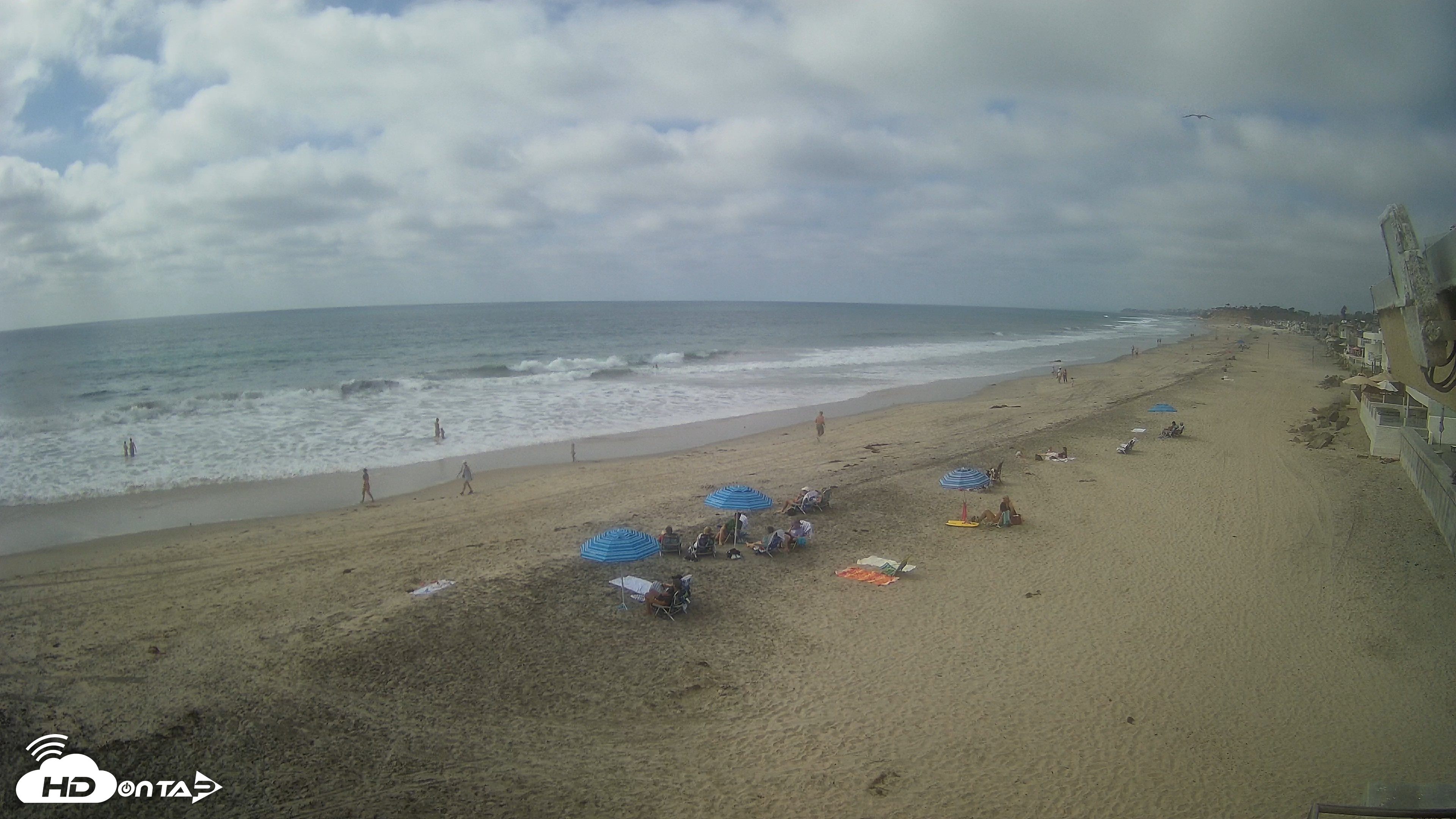 Snapshot of 17th St. Del Mar Beach - 4K NW View Live Cam taken Sep 23, 2026, 3:11pm PDT