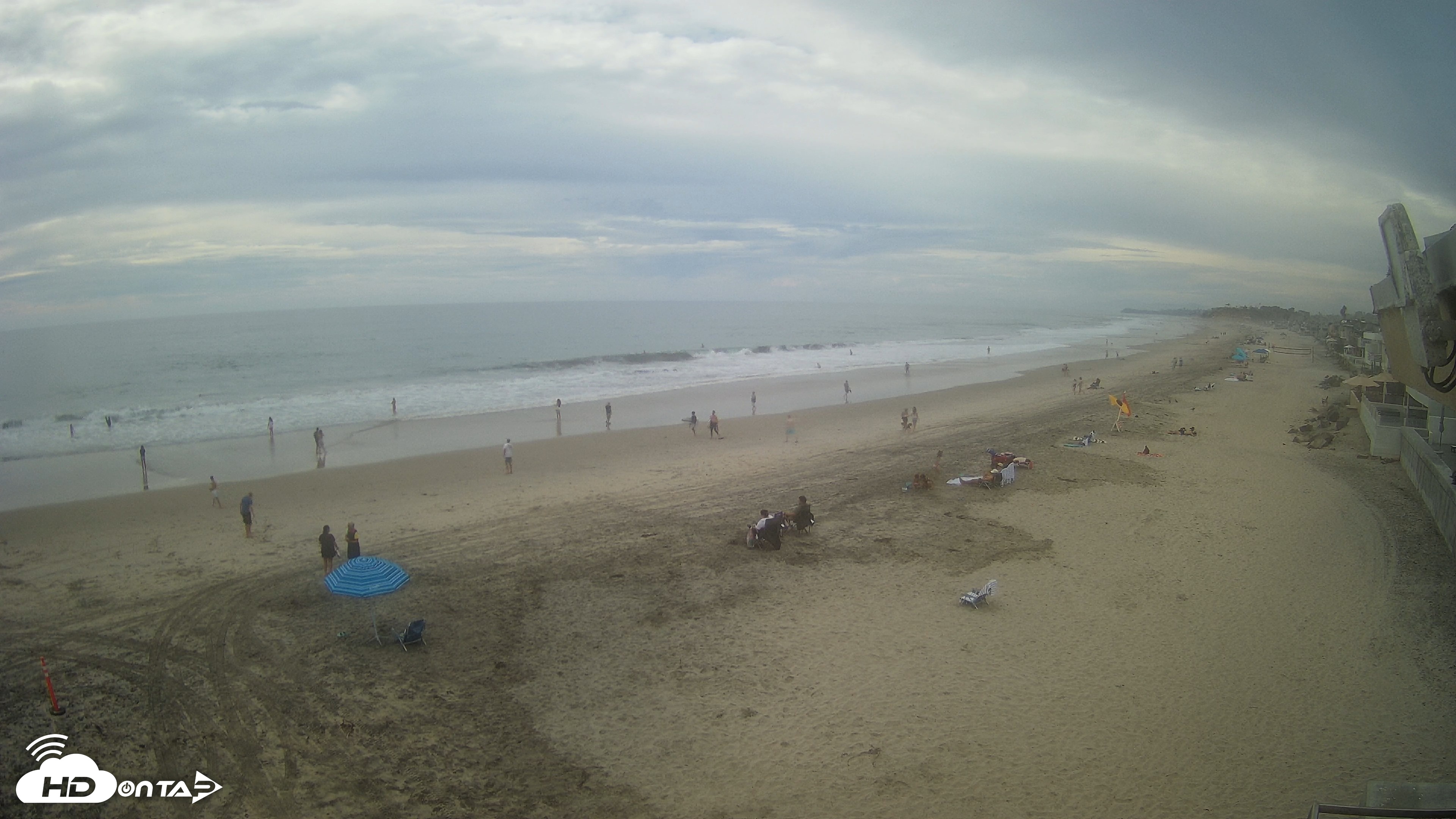 Snapshot of 17th St. Del Mar Beach - 4K NW View Live Cam taken Sep 27, 2026, 3:36pm PDT