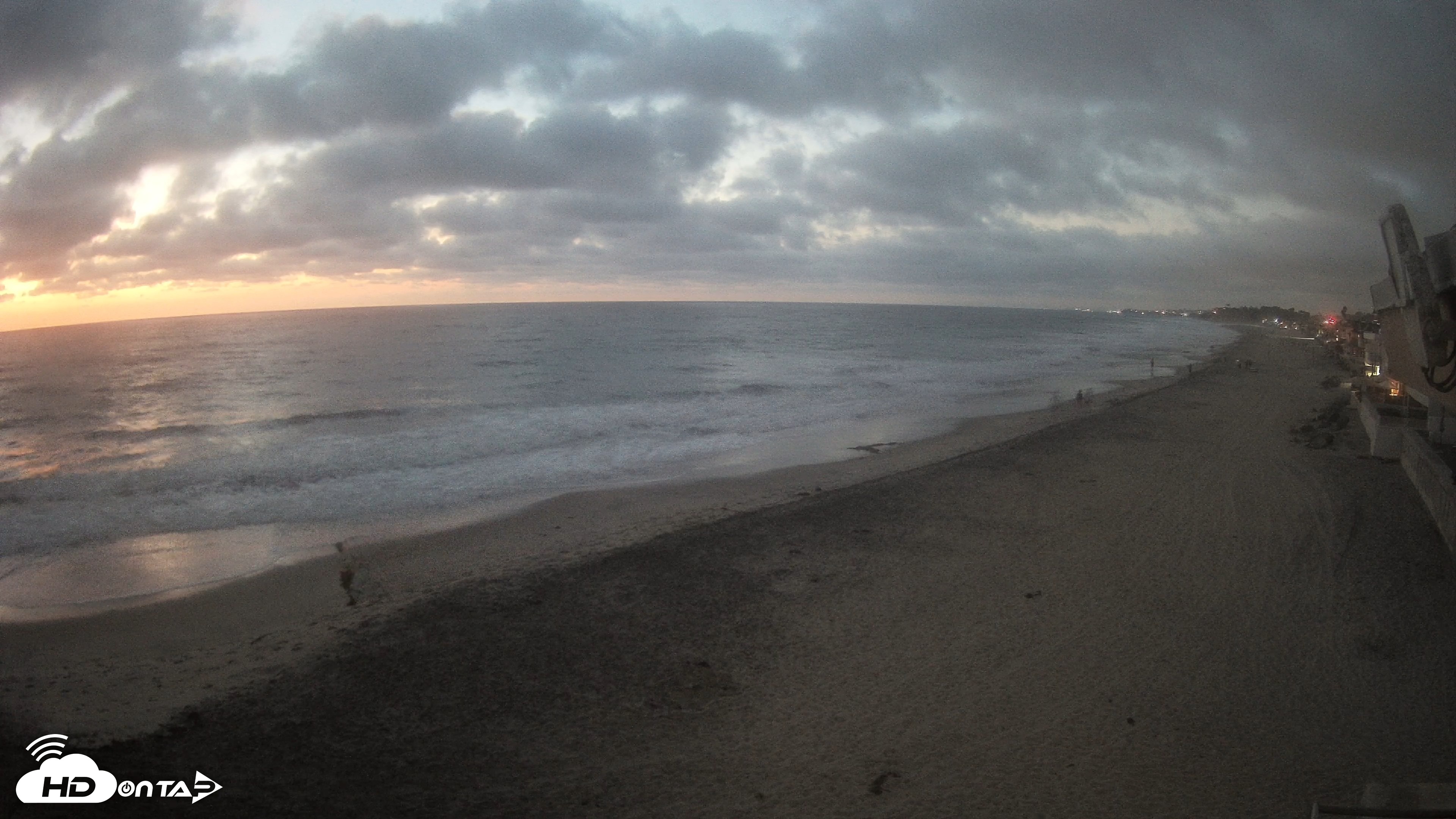 Snapshot of 17th St. Del Mar Beach - 4K NW View Live Cam taken Sep 22, 2026, 7:13pm PDT