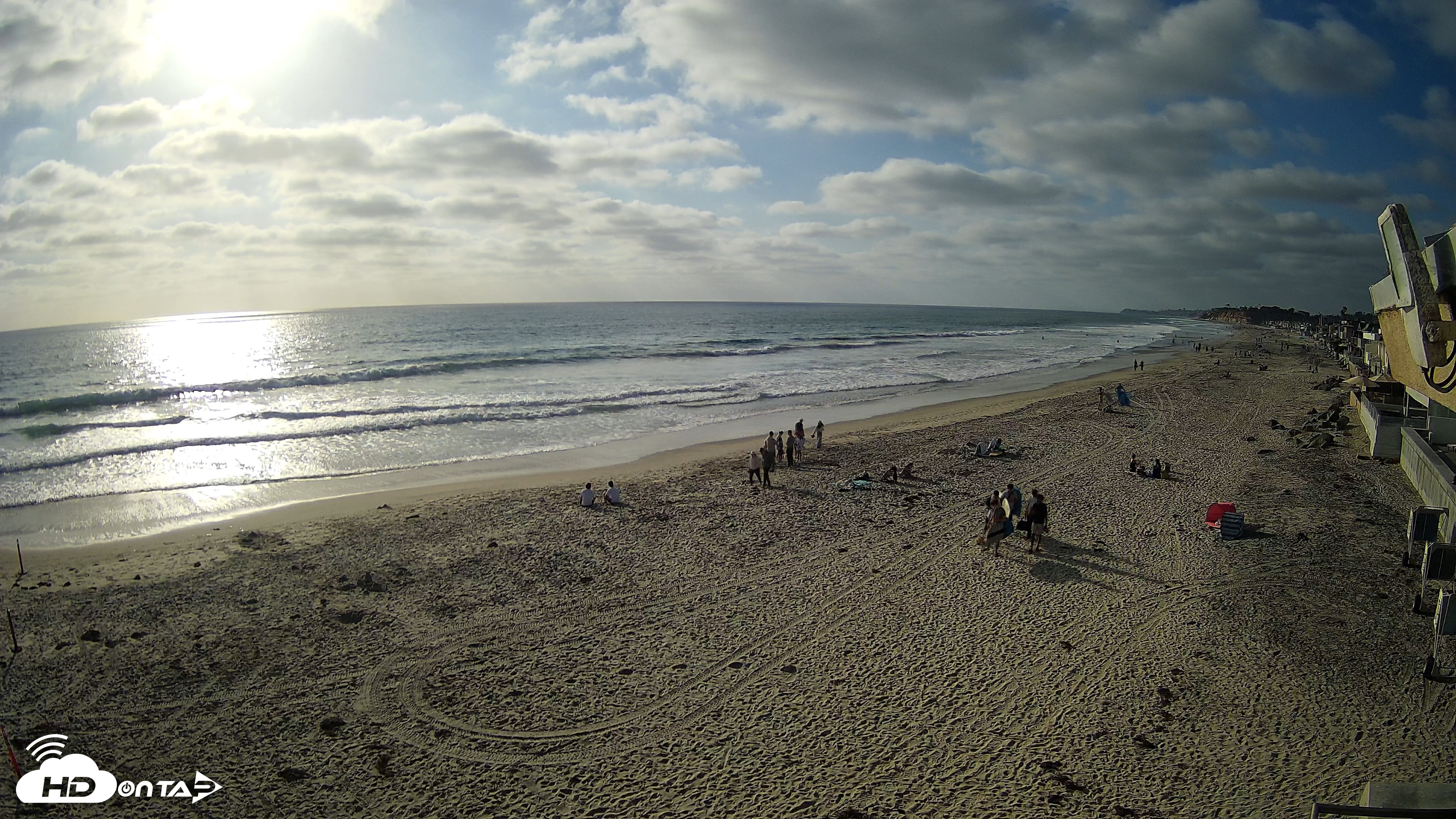 Snapshot of 17th St. Del Mar Beach - 4K NW View Live Cam taken May 22, 2026, 5:59pm PDT