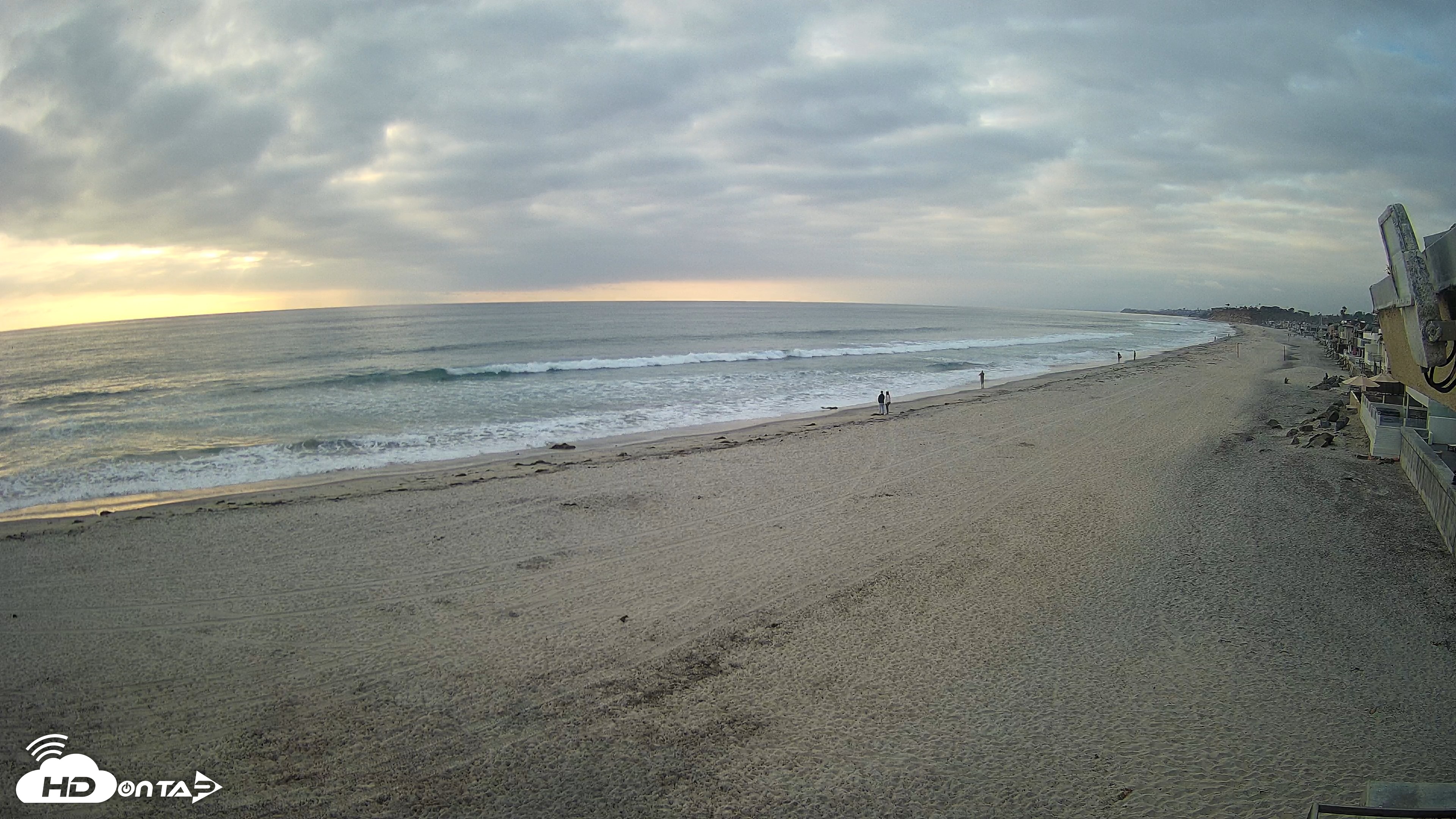 Snapshot of 17th St. Del Mar Beach - 4K NW View Live Cam taken May 12, 2026, 7:02pm PDT