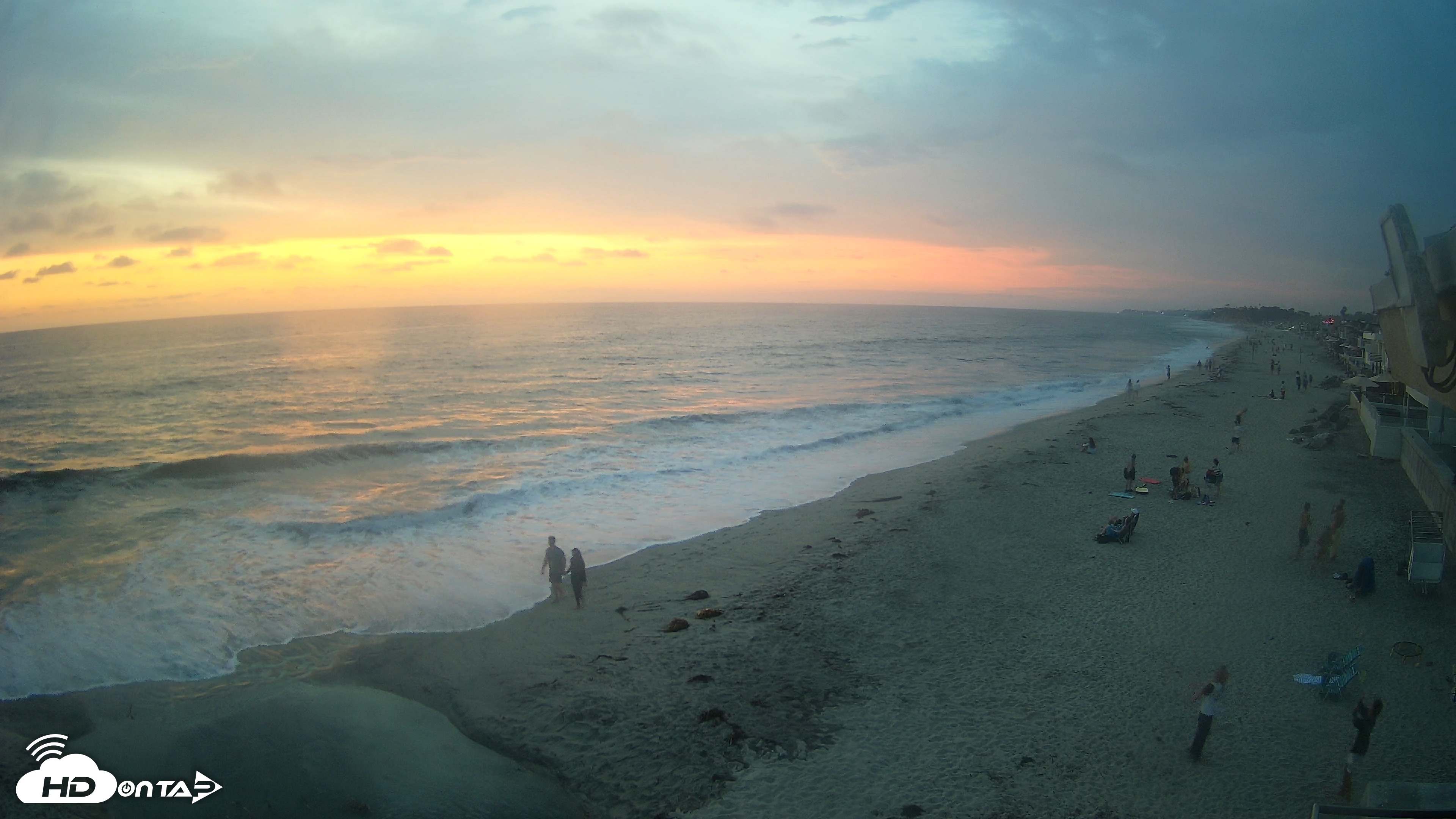 Snapshot of 17th St. Del Mar Beach - 4K NW View Live Cam taken Aug 10, 2026, 7:53pm PDT