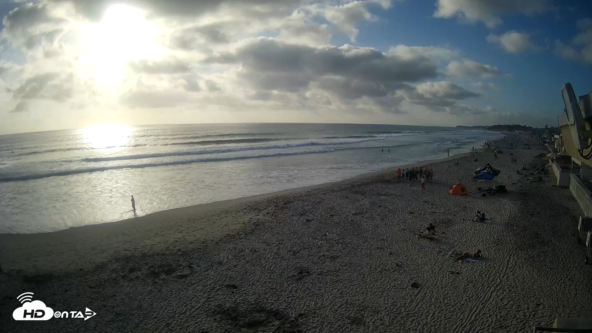 Snapshot of 17th St. Del Mar Beach - 4K NW View Live Cam taken Jun 7, 2026, 6:22pm PDT