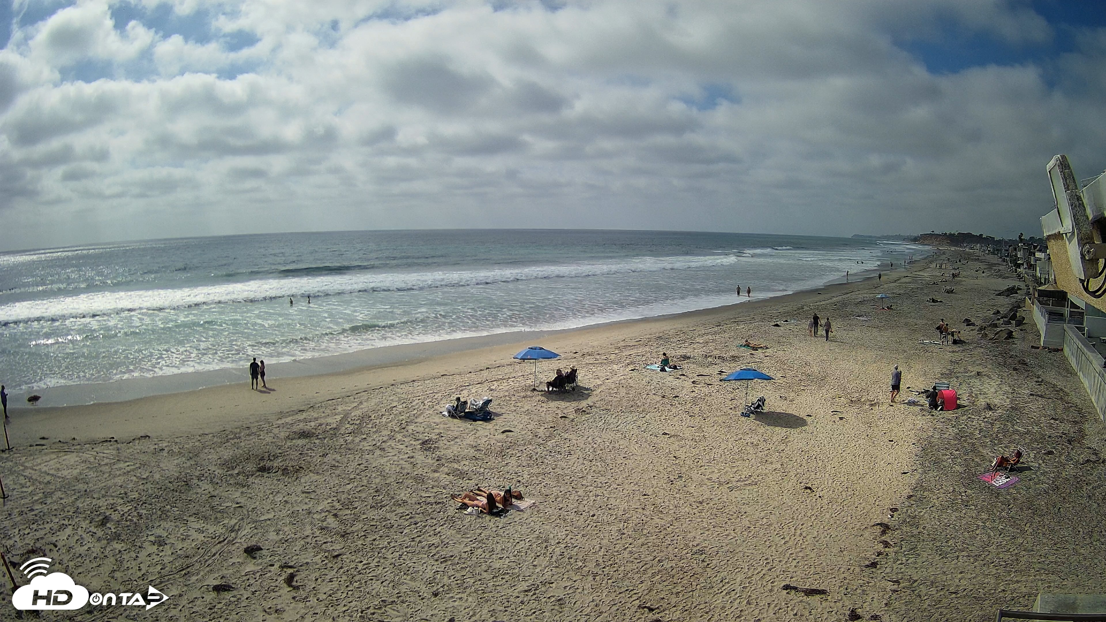 Snapshot of 17th St. Del Mar Beach - 4K NW View Live Cam taken May 21, 2026, 4:12pm PDT