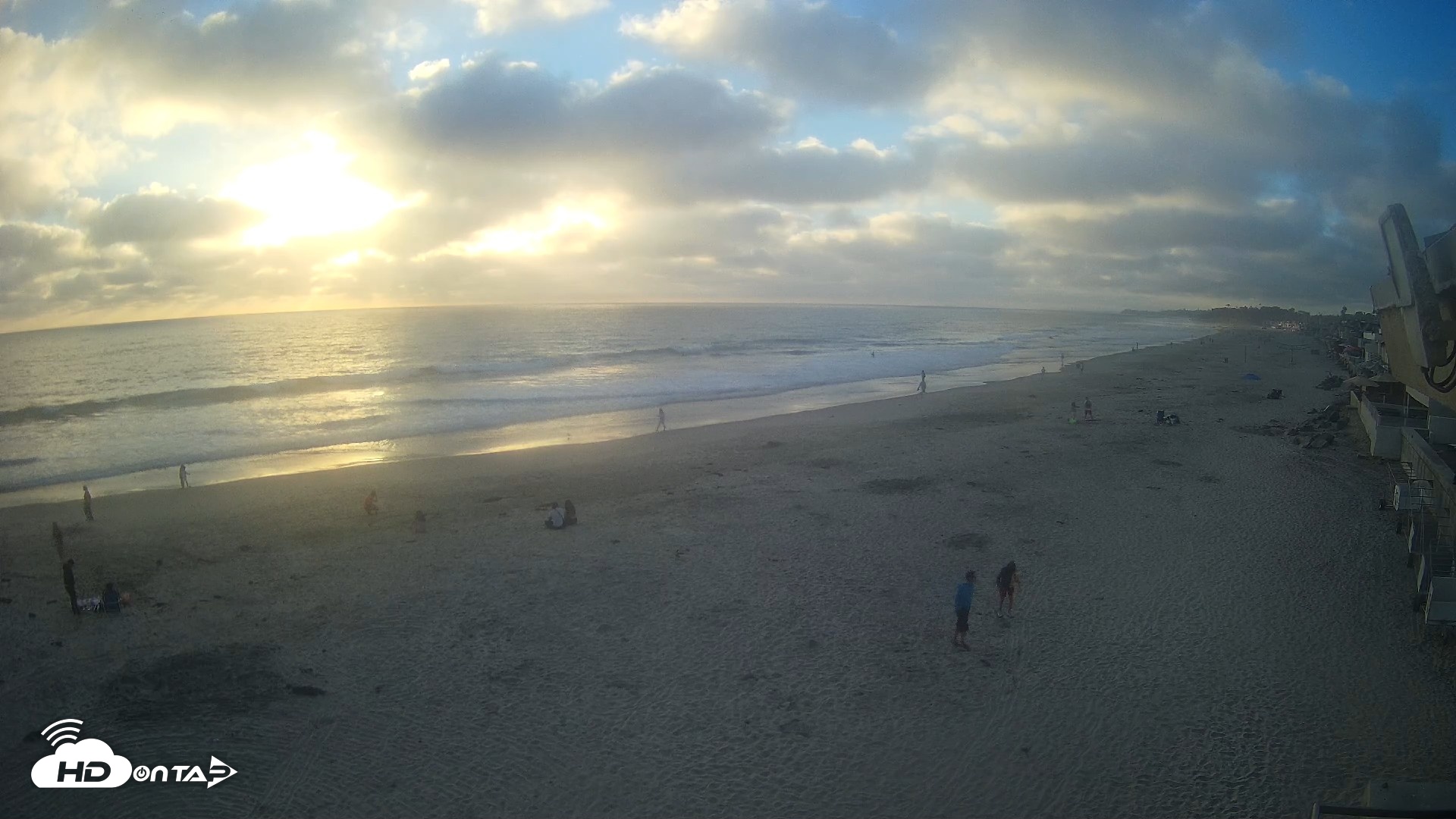 Snapshot of 17th St. Del Mar Beach - 4K NW View Live Cam taken Jul 5, 2026, 7:28pm PDT