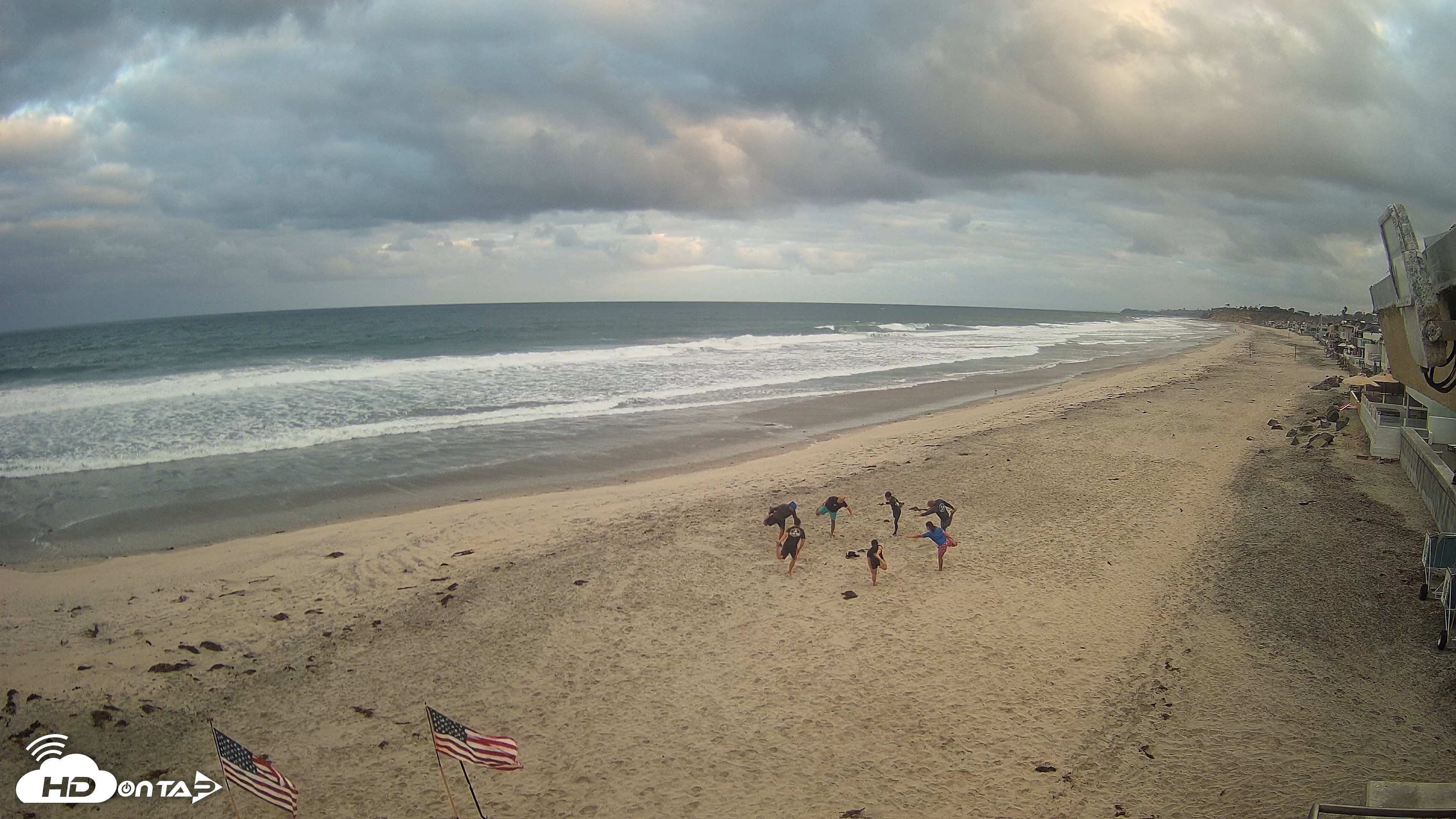 Snapshot of 17th St. Del Mar Beach - 4K NW View Live Cam taken May 27, 2026, 6:10am PDT