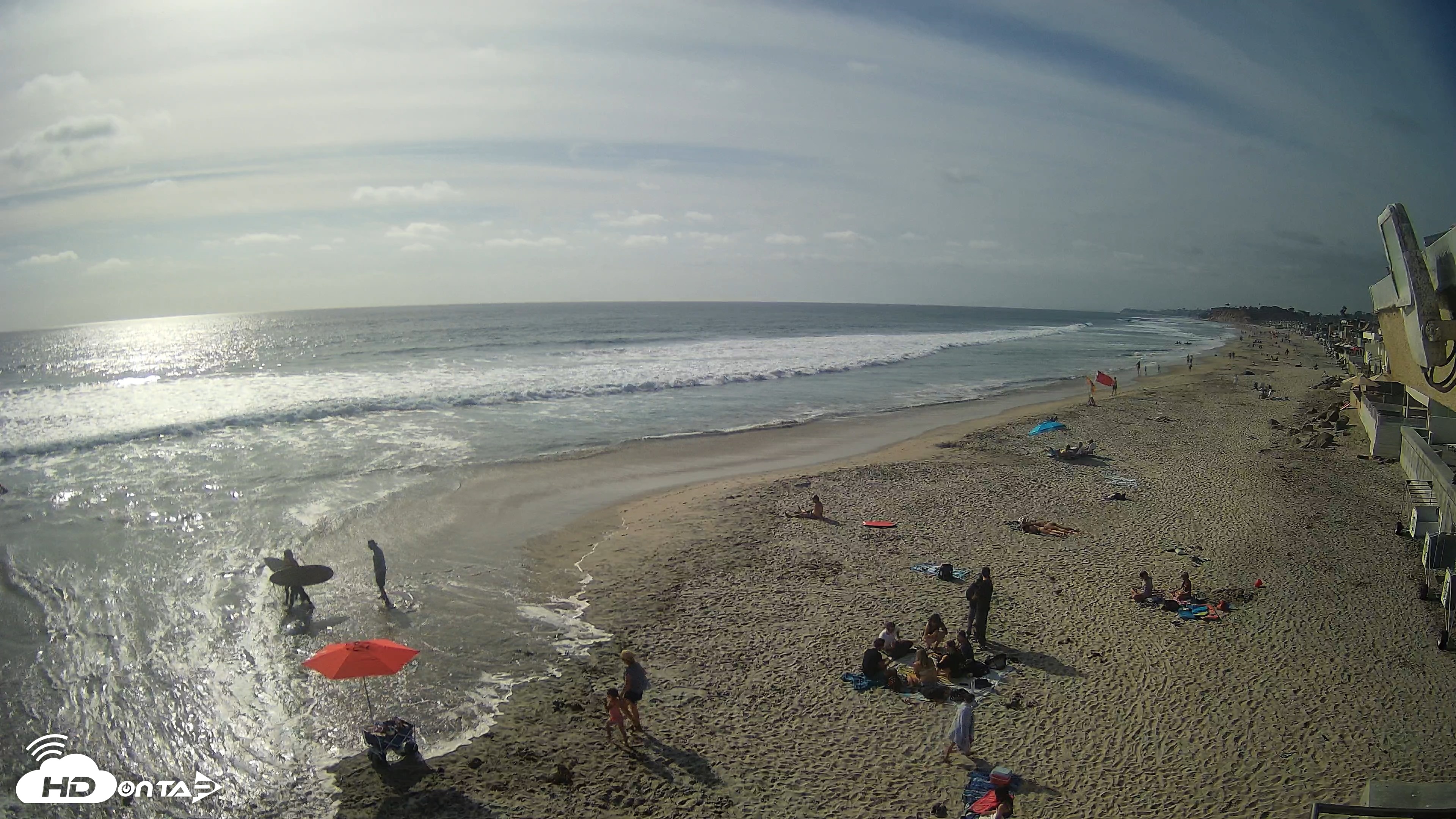 Snapshot of 17th St. Del Mar Beach - 4K NW View Live Cam taken Jun 8, 2026, 5:15pm PDT