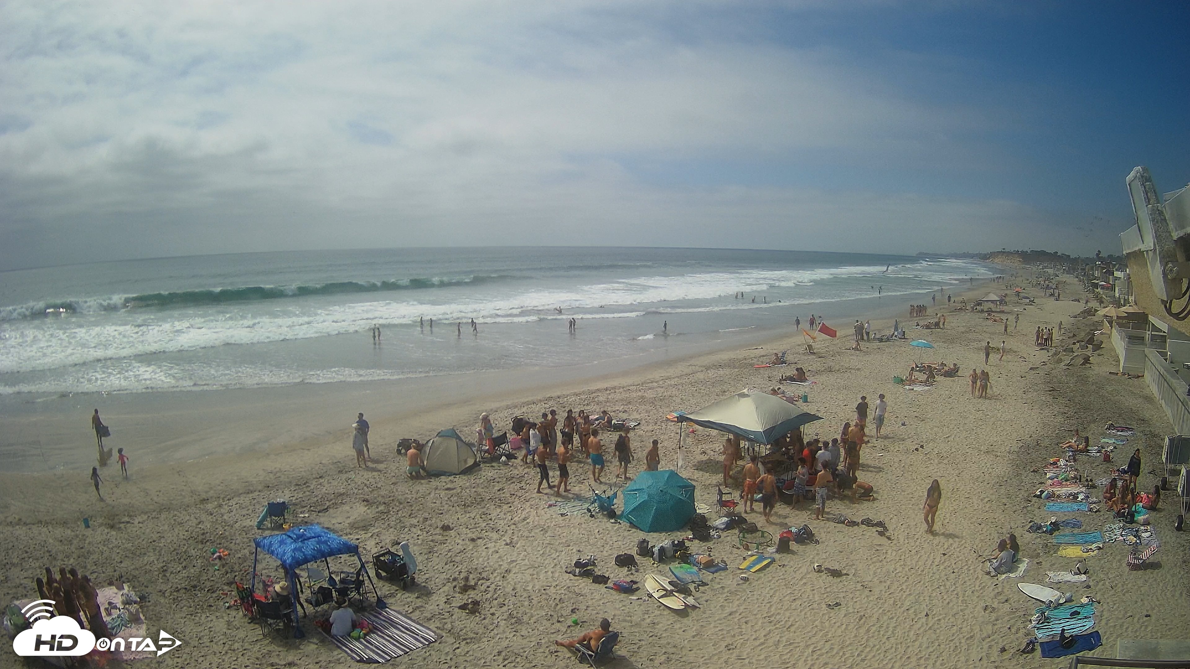 Snapshot of 17th St. Del Mar Beach - 4K NW View Live Cam taken Jun 5, 2026, 3:17pm PDT