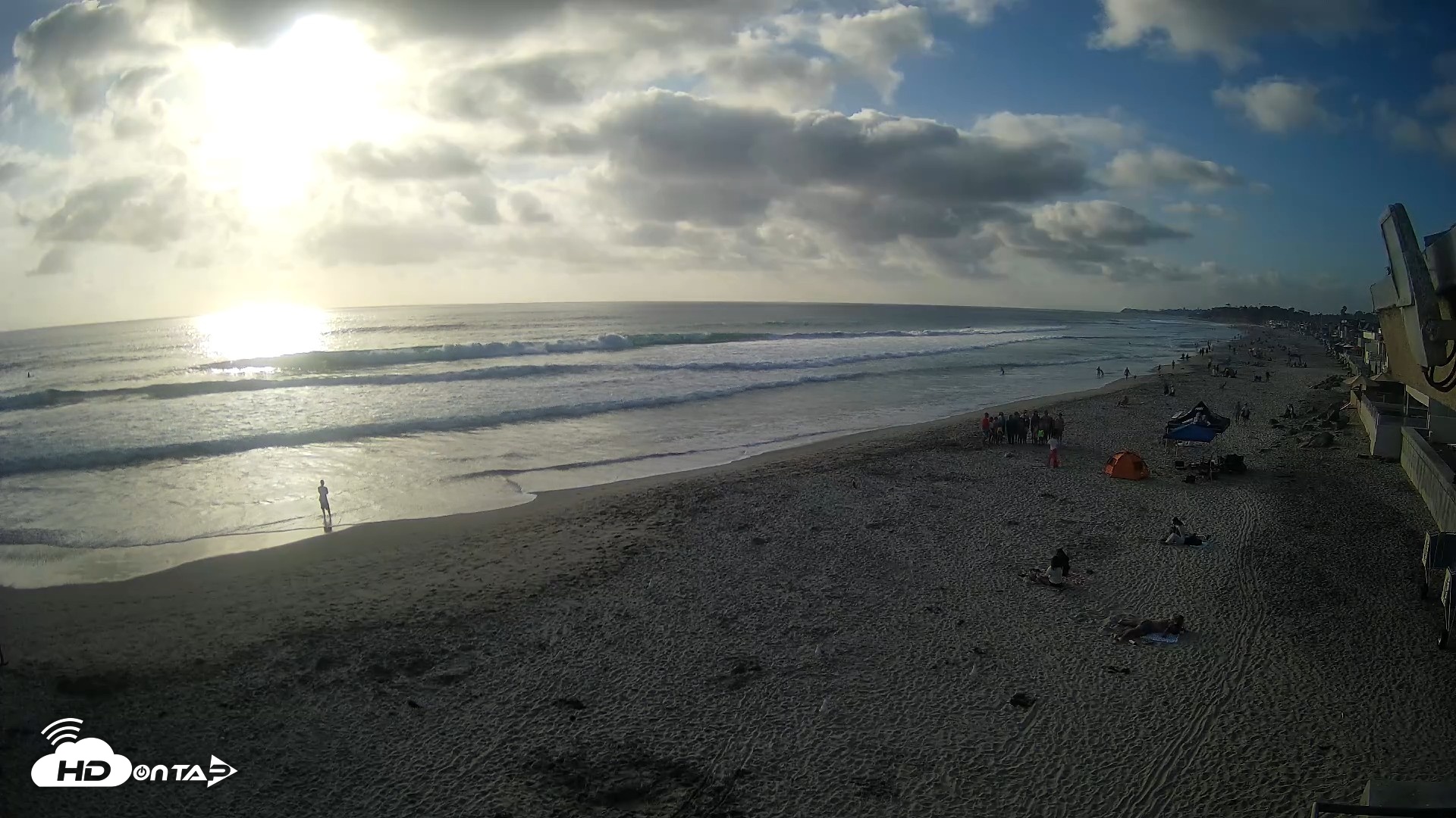 Snapshot of 17th St. Del Mar Beach - 4K NW View Live Cam taken Jun 7, 2026, 6:22pm PDT