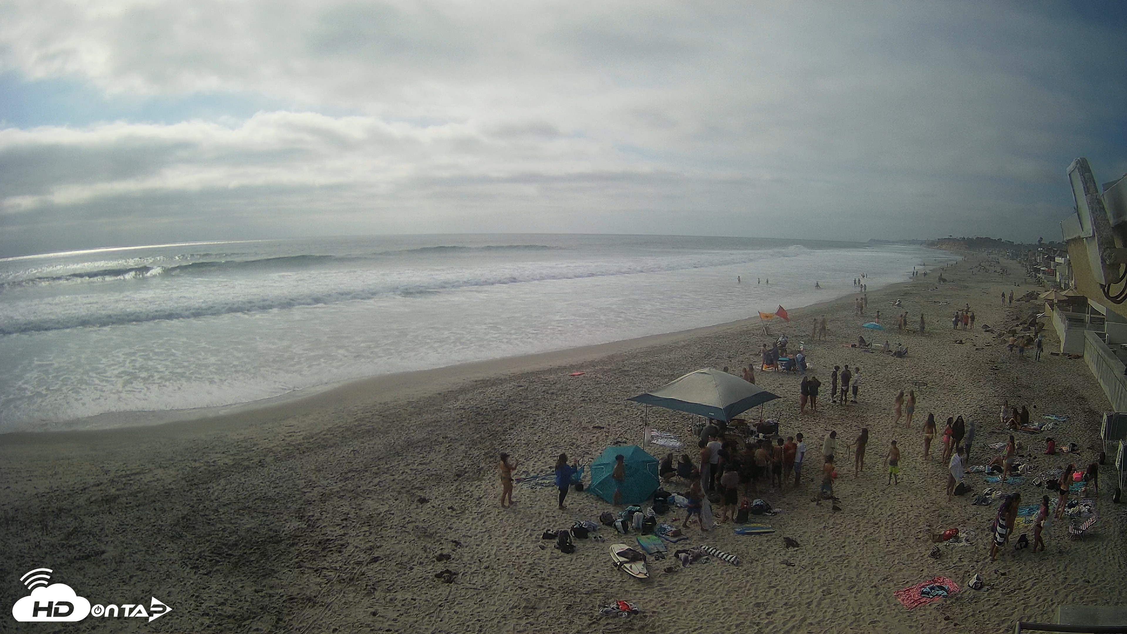 Snapshot of 17th St. Del Mar Beach - 4K NW View Live Cam taken Jun 5, 2026, 5:05pm PDT