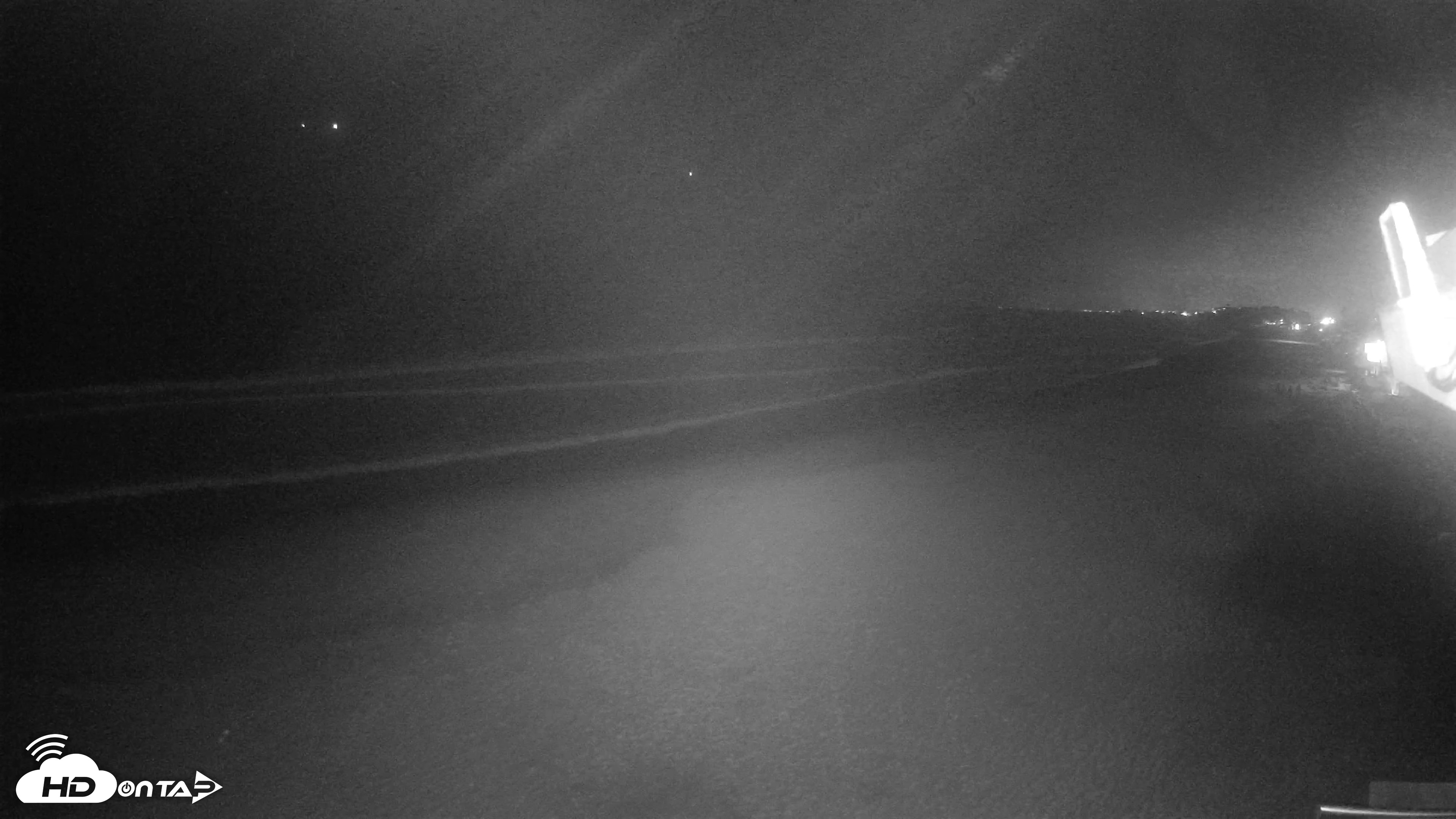 Snapshot of 17th St. Del Mar Beach - 4K NW View Live Cam taken Jun 7, 2026, 9:32pm PDT