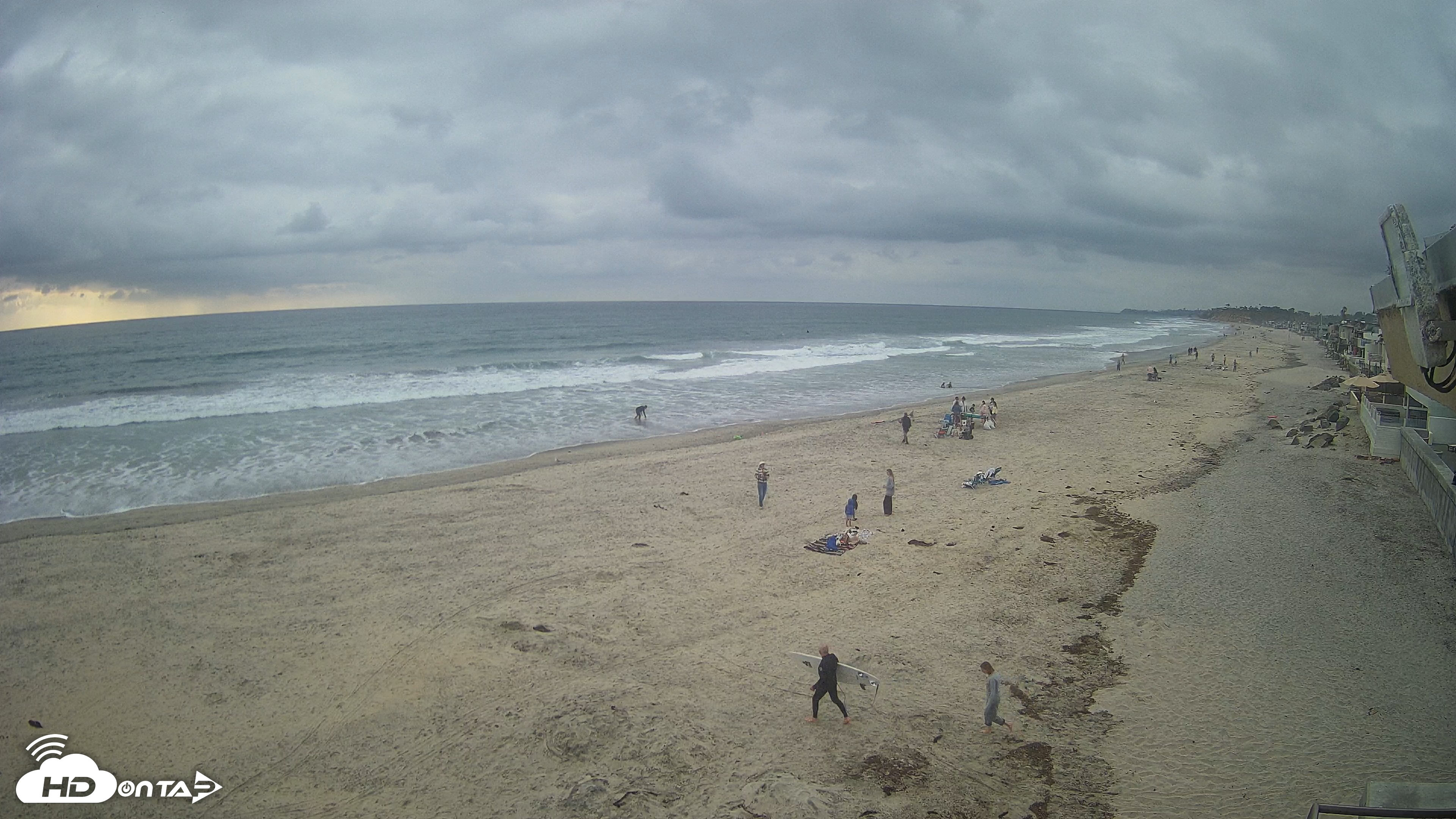 Snapshot of 17th St. Del Mar Beach - 4K NW View Live Cam taken May 16, 2026, 5:54pm PDT
