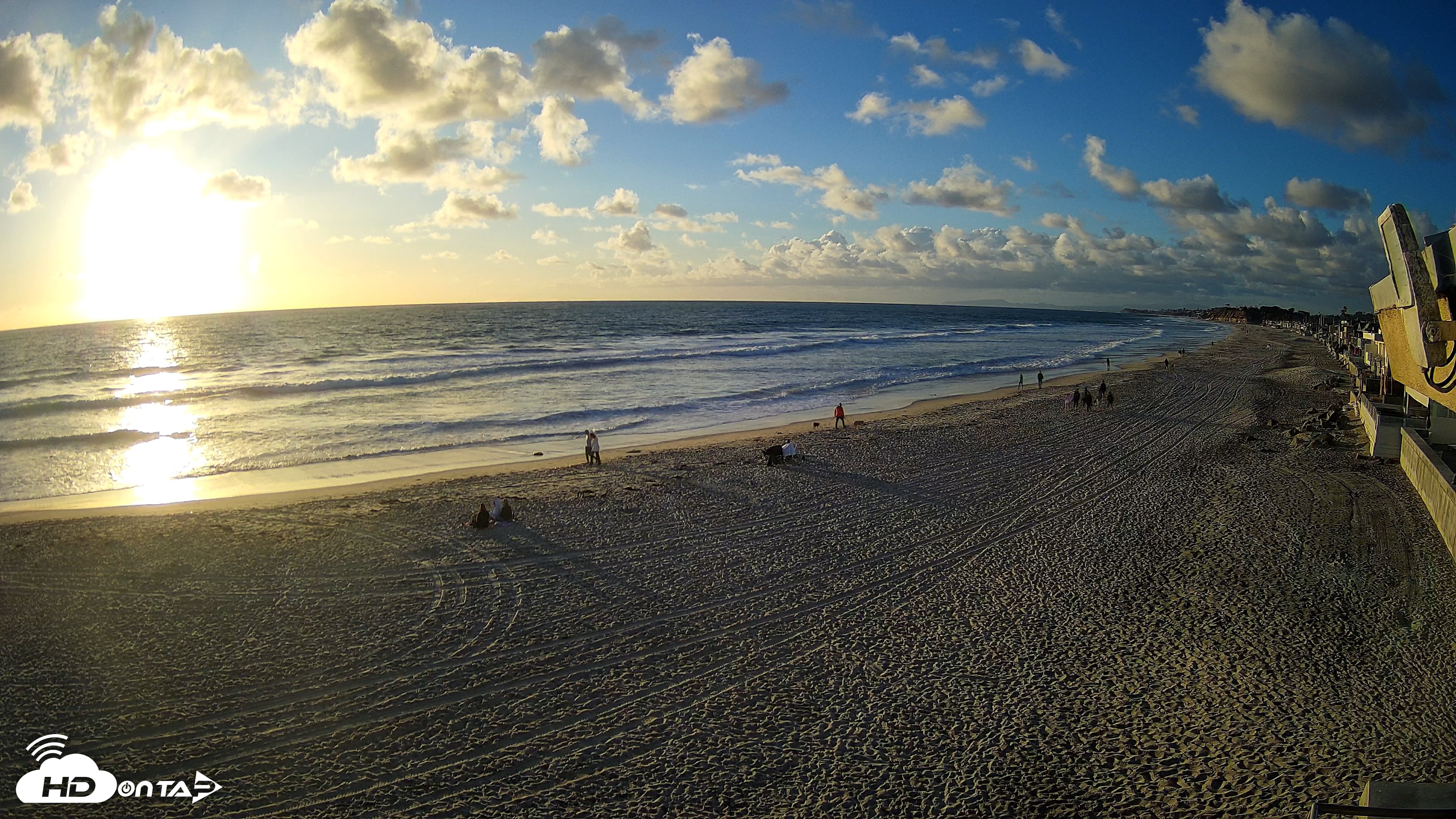 Snapshot of 17th St. Del Mar Beach - 4K NW View Live Cam taken Apr 13, 2026, 6:48pm PDT