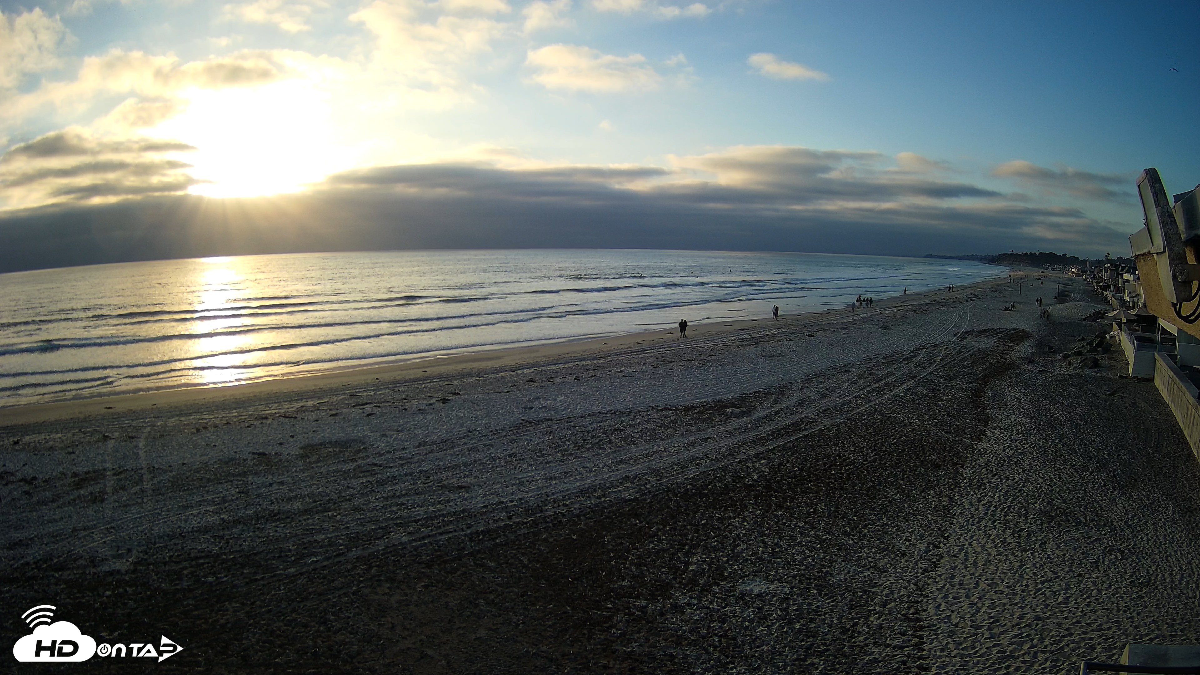Snapshot of 17th St. Del Mar Beach - 4K NW View Live Cam taken May 7, 2026, 6:56pm PDT