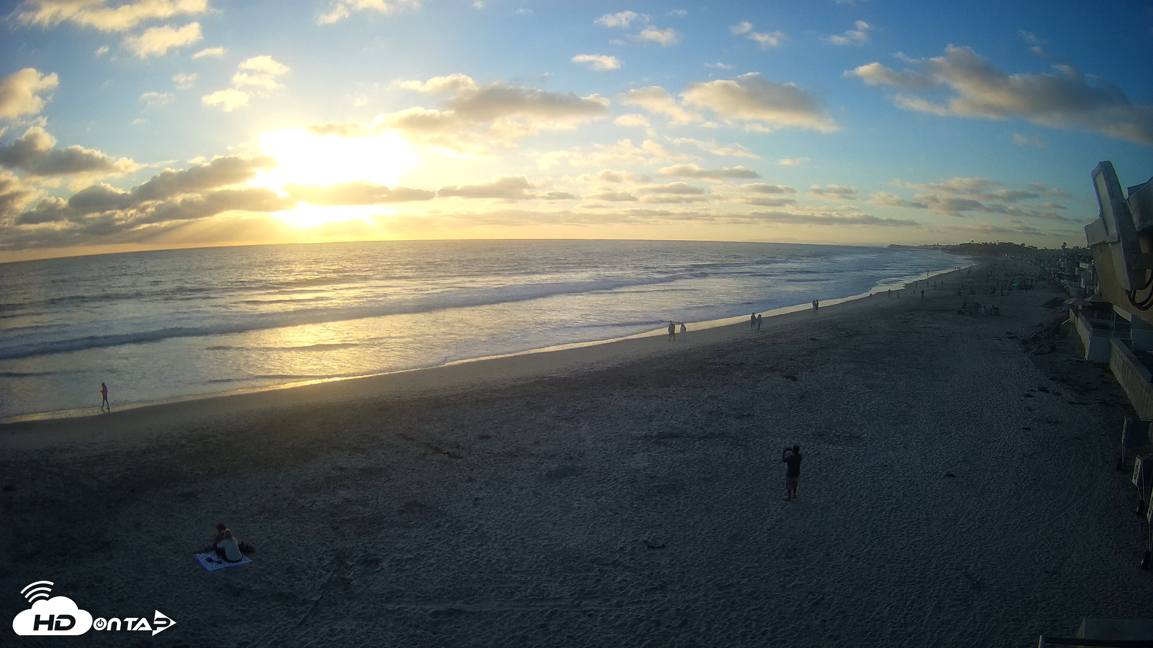 Snapshot of 17th St. Del Mar Beach - 4K NW View Live Cam taken Jun 20, 2026, 7:34pm PDT