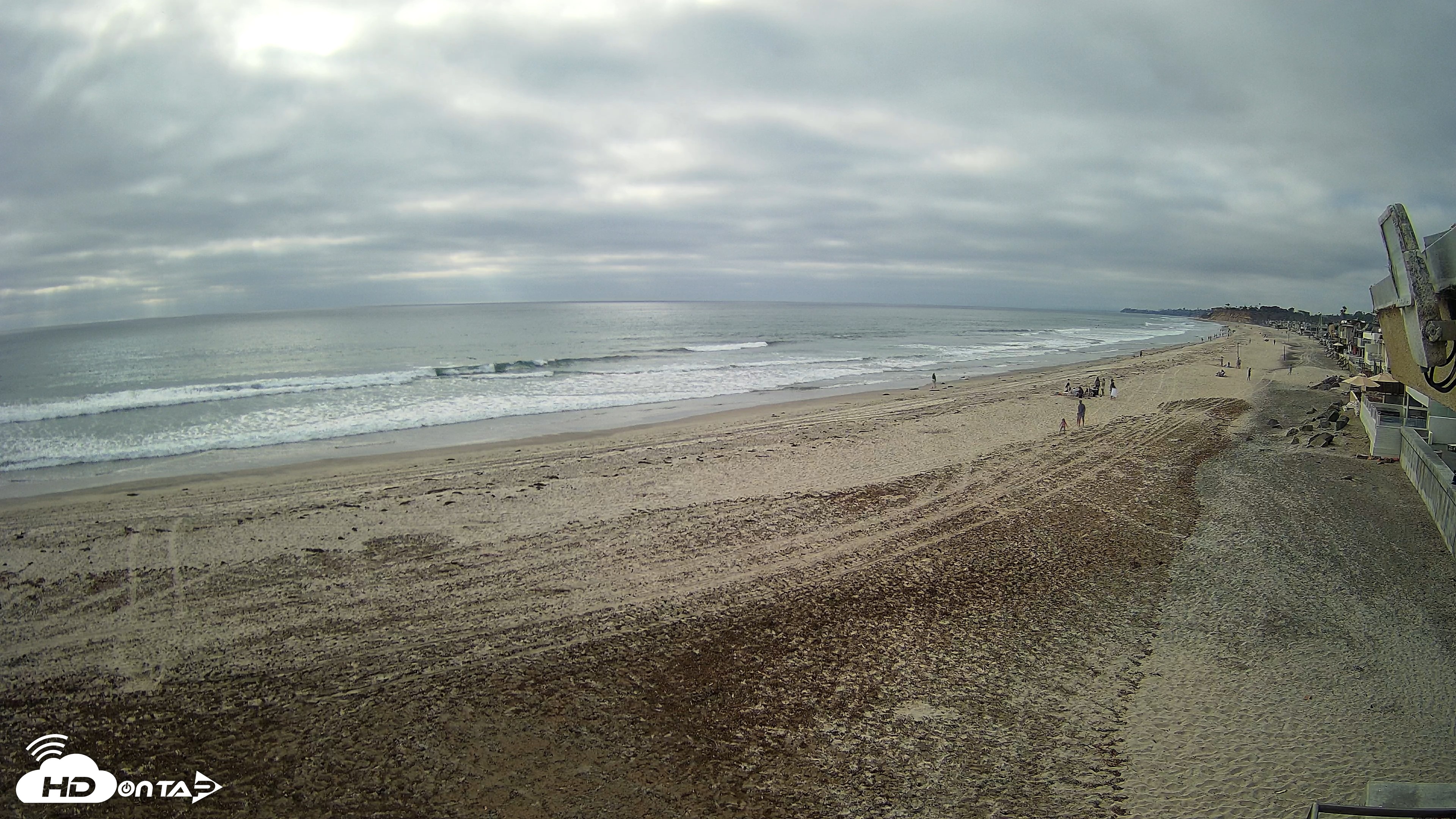 Snapshot of 17th St. Del Mar Beach - 4K NW View Live Cam taken May 7, 2026, 5:24pm PDT