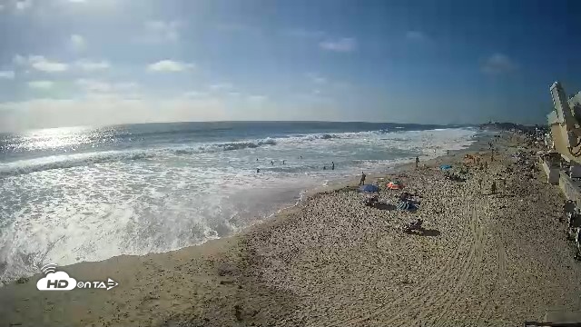 Snapshot of 17th St. Del Mar Beach - 4K NW View Live Cam taken Jun 9, 2026, 5:01pm PDT