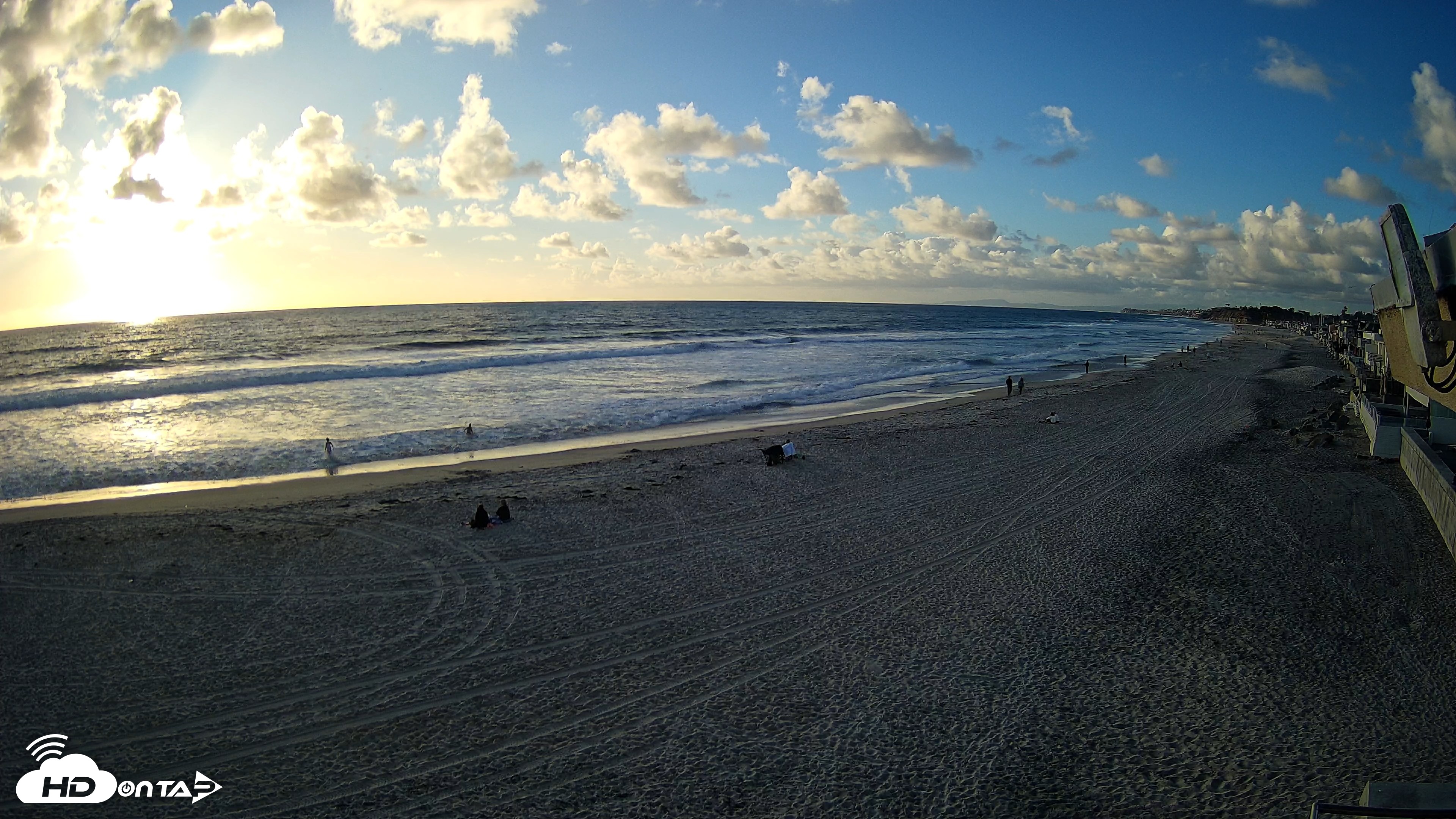 Snapshot of 17th St. Del Mar Beach - 4K NW View Live Cam taken Apr 13, 2026, 6:38pm PDT