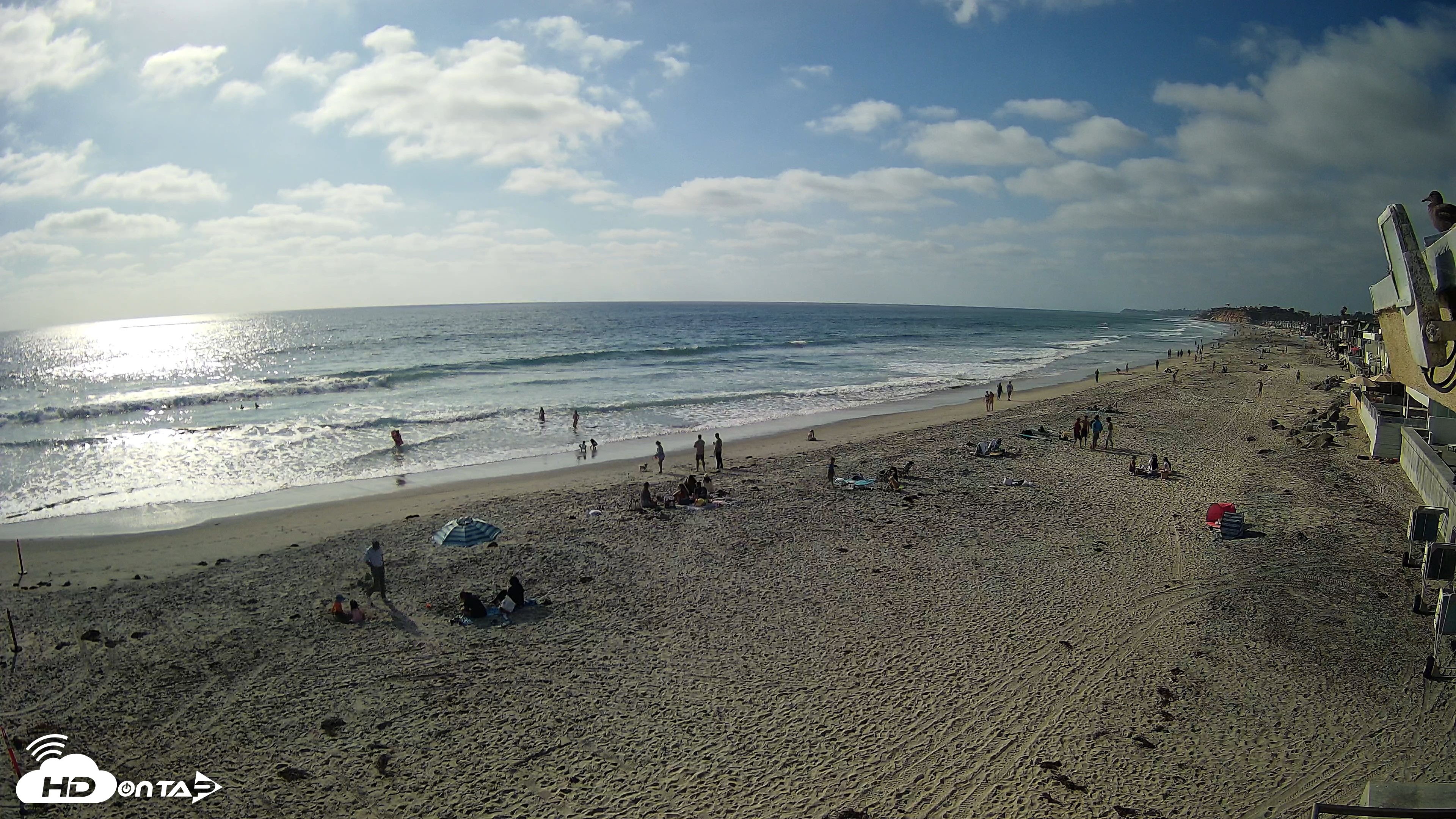 Snapshot of 17th St. Del Mar Beach - 4K NW View Live Cam taken May 22, 2026, 5:16pm PDT