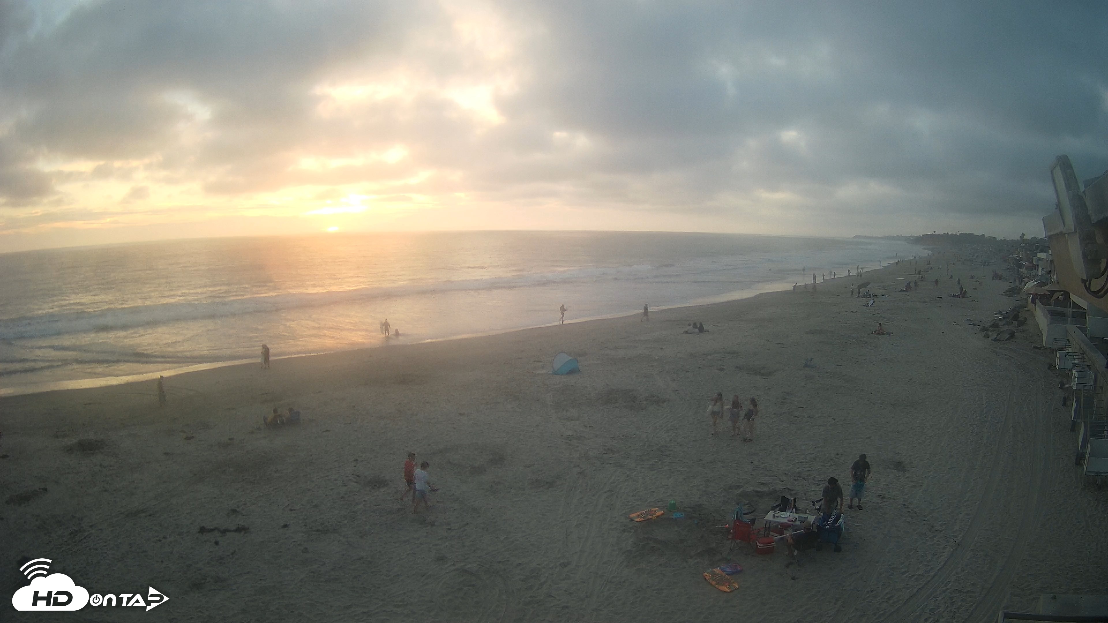 Snapshot of 17th St. Del Mar Beach - 4K NW View Live Cam taken Jul 4, 2026, 8:00pm PDT