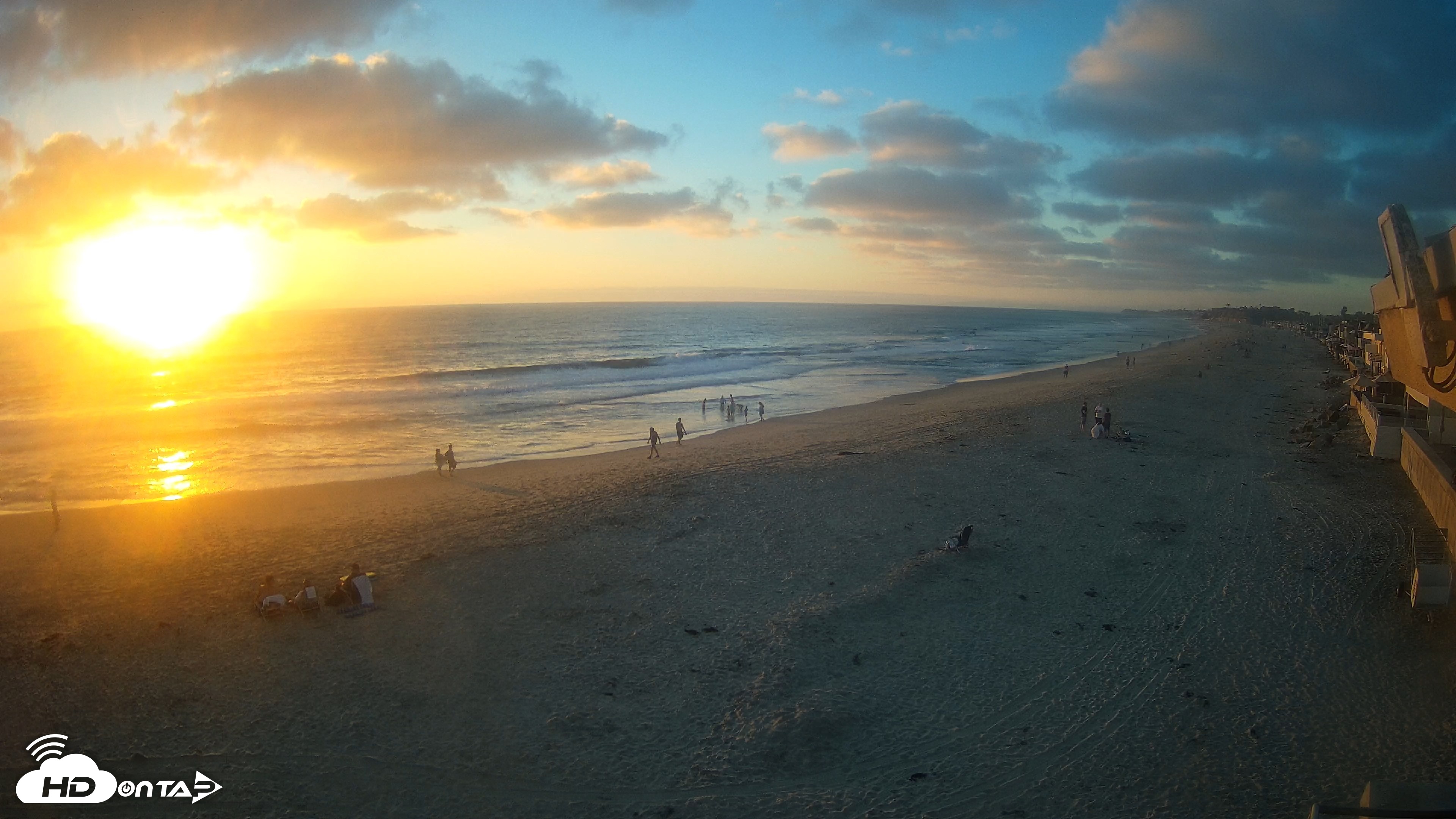 Snapshot of 17th St. Del Mar Beach - 4K NW View Live Cam taken Sep 2, 2026, 7:04pm PDT