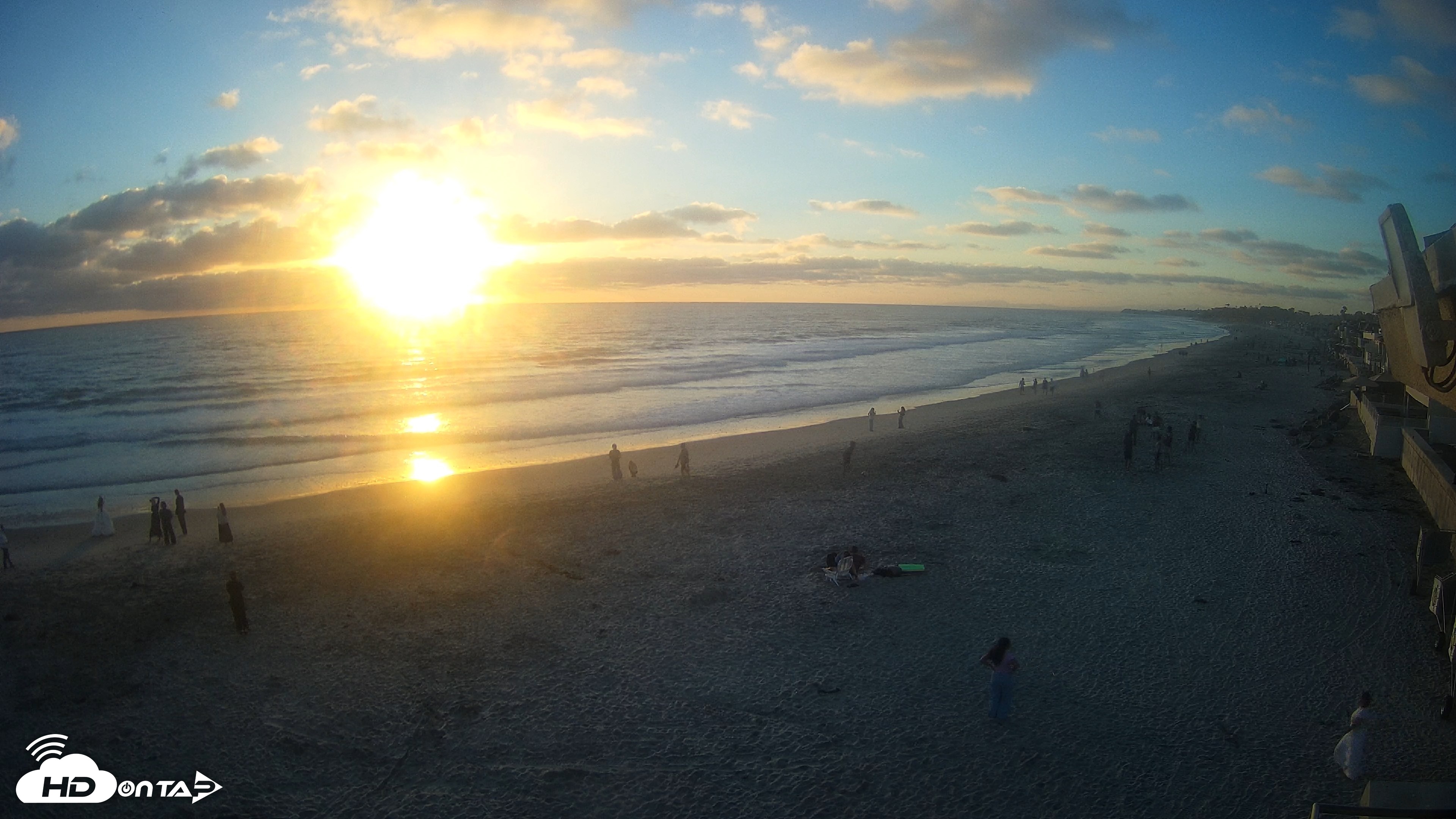 Snapshot of 17th St. Del Mar Beach - 4K NW View Live Cam taken Jun 20, 2026, 7:45pm PDT