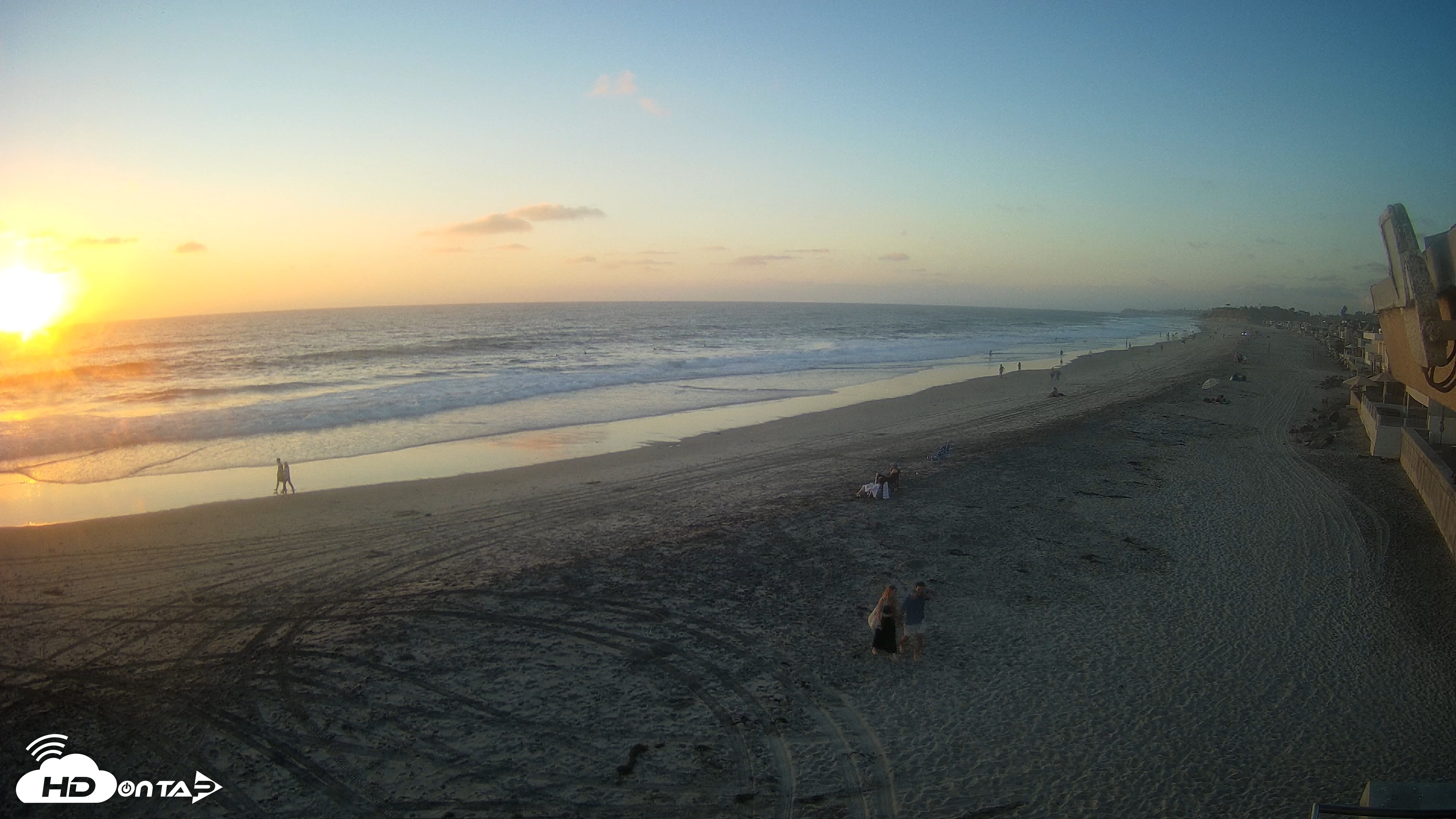 Snapshot of 17th St. Del Mar Beach - 4K NW View Live Cam taken Sep 28, 2026, 6:31pm PDT