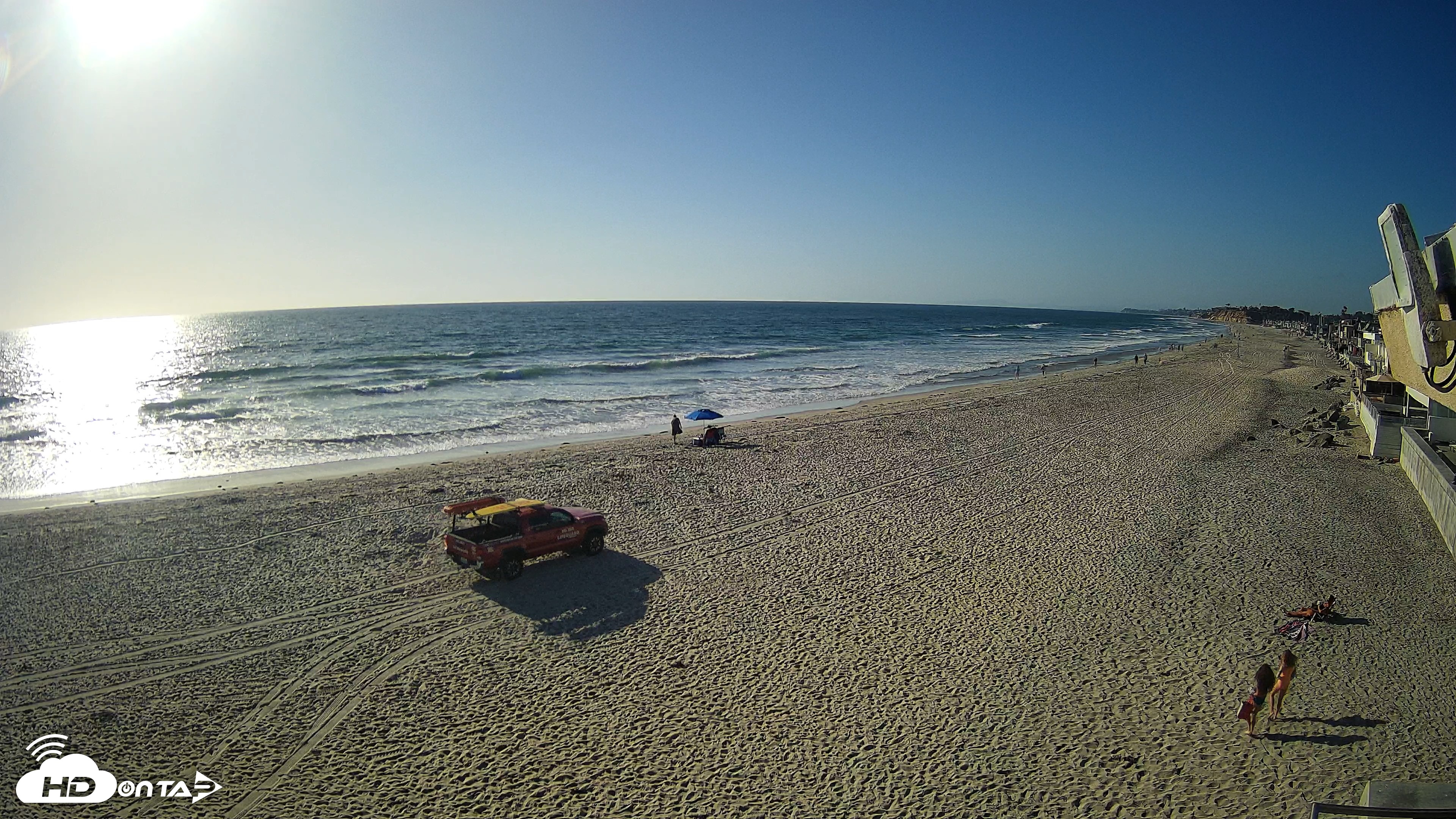 Snapshot of 17th St. Del Mar Beach - 4K NW View Live Cam taken Apr 28, 2026, 5:35pm PDT