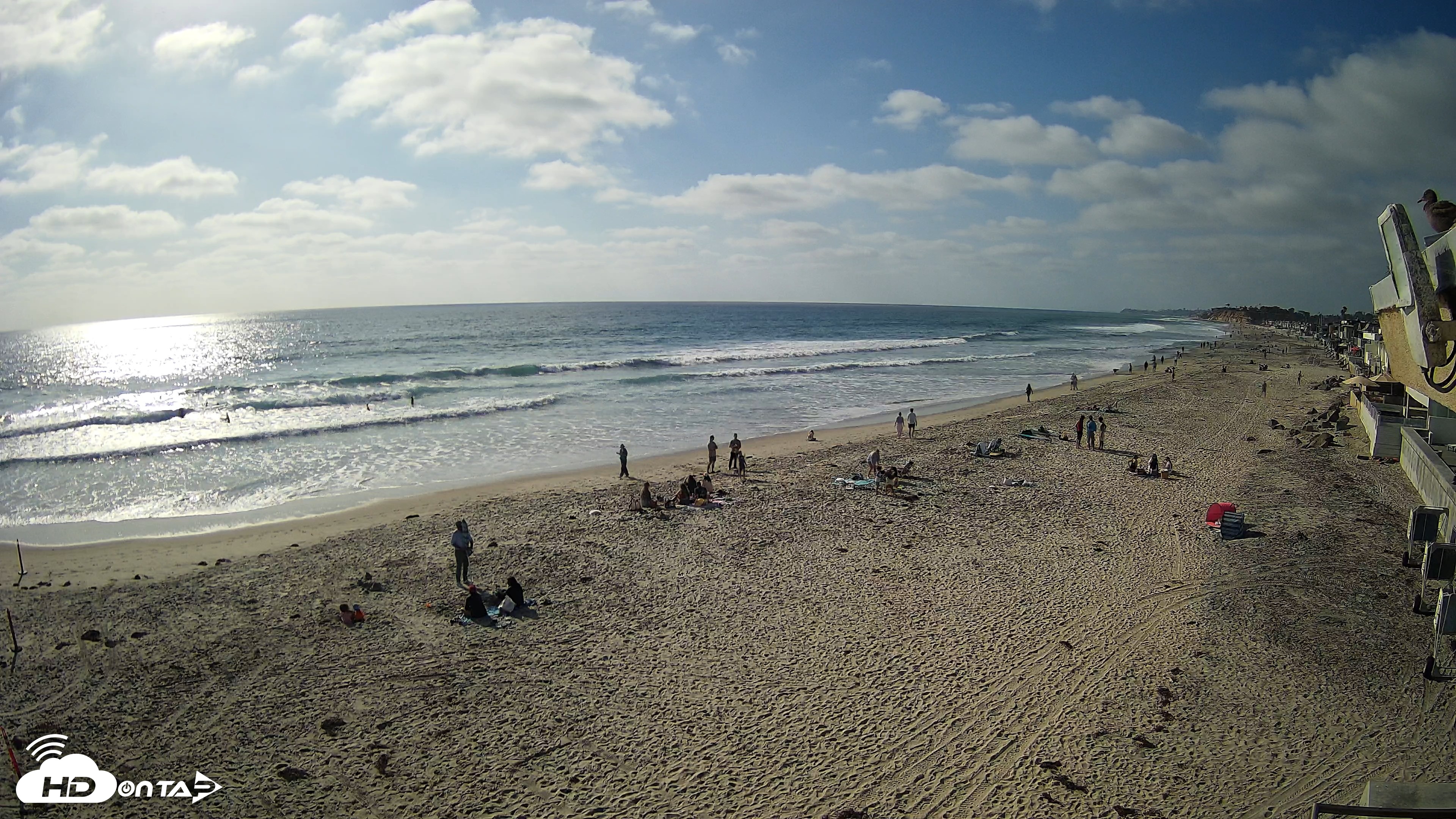 Snapshot of 17th St. Del Mar Beach - 4K NW View Live Cam taken May 22, 2026, 5:17pm PDT