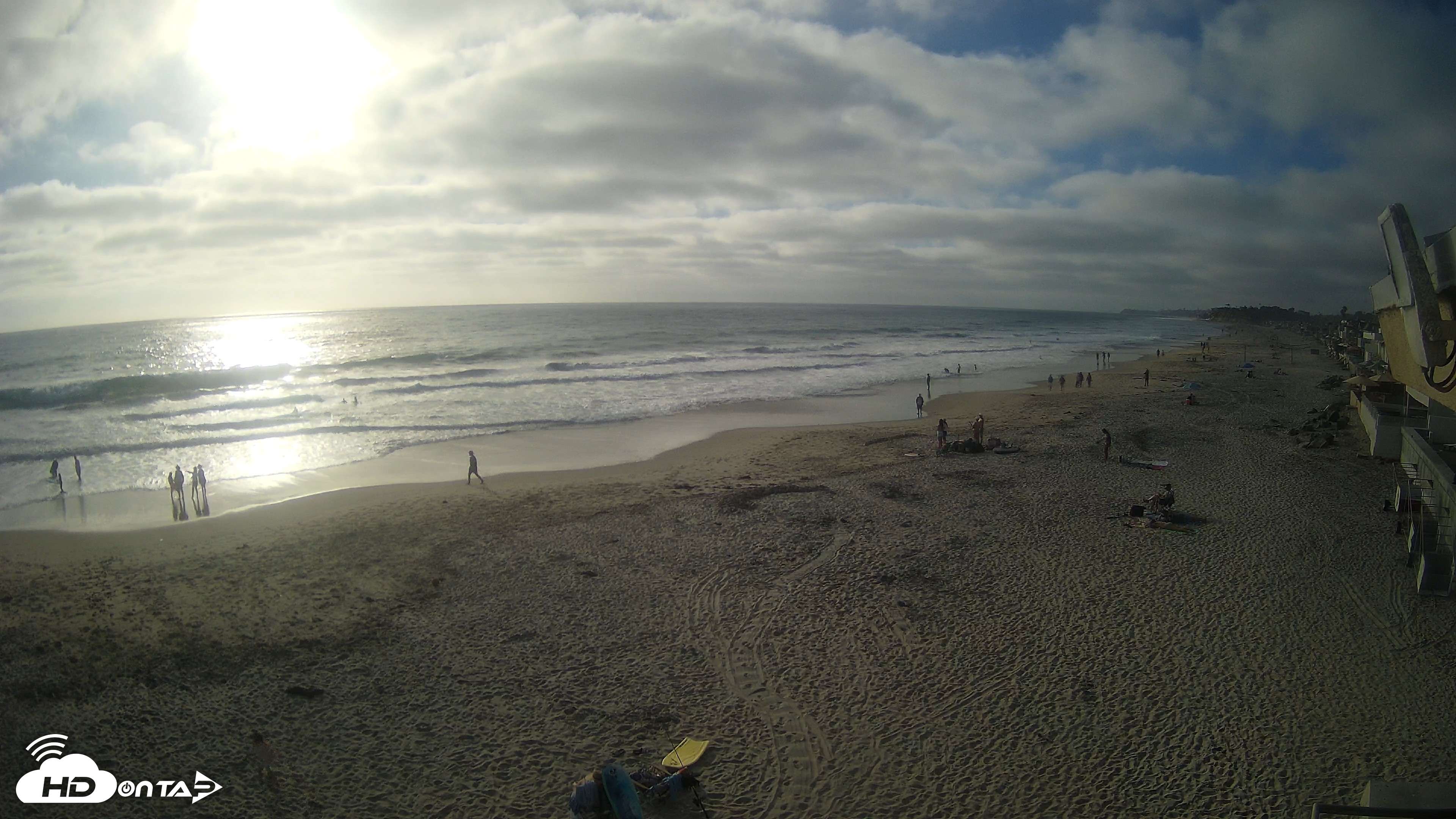 Snapshot of 17th St. Del Mar Beach - 4K NW View Live Cam taken Jul 6, 2026, 6:25pm PDT