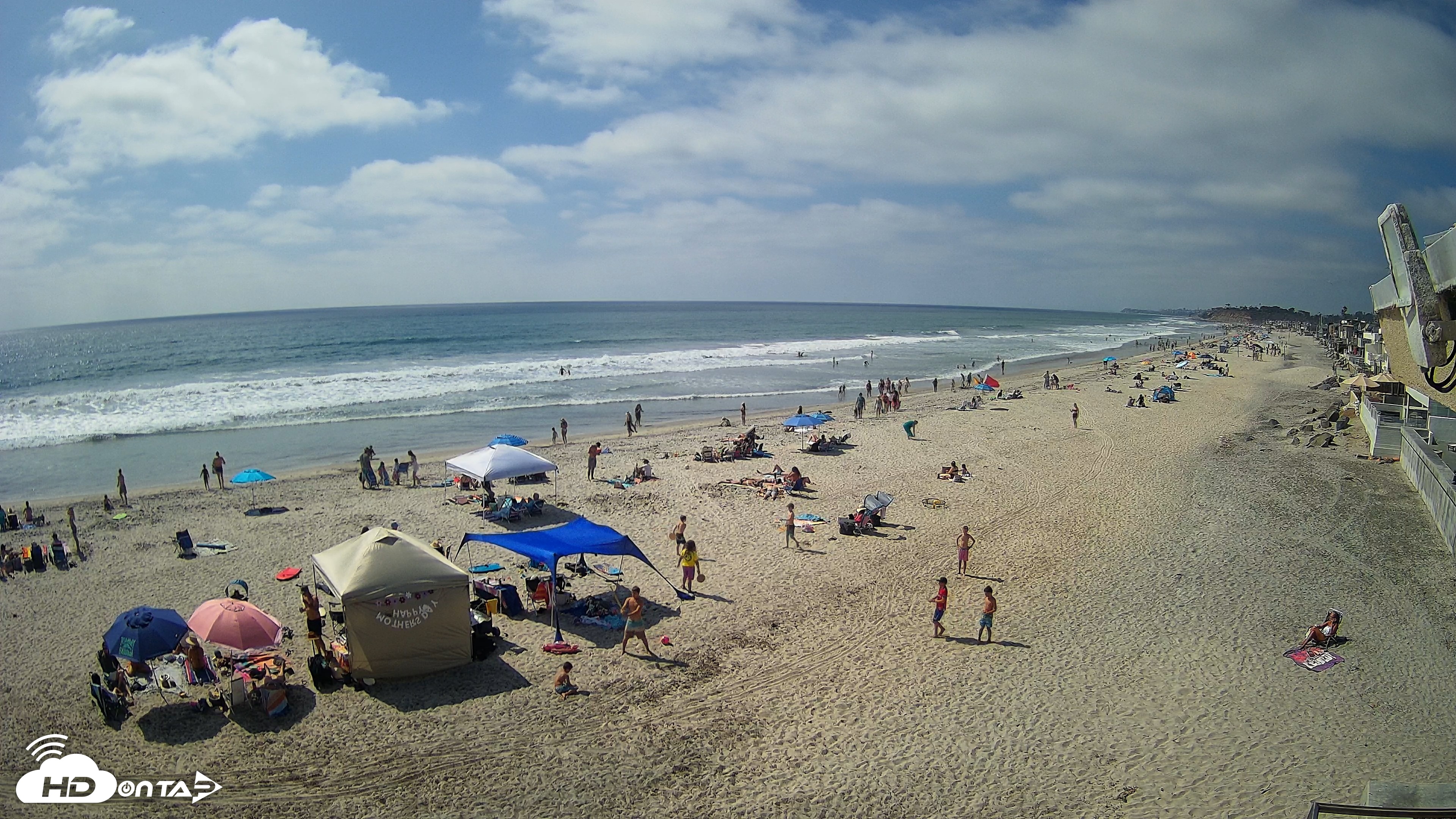 Snapshot of 17th St. Del Mar Beach - 4K NW View Live Cam taken May 10, 2026, 3:33pm PDT