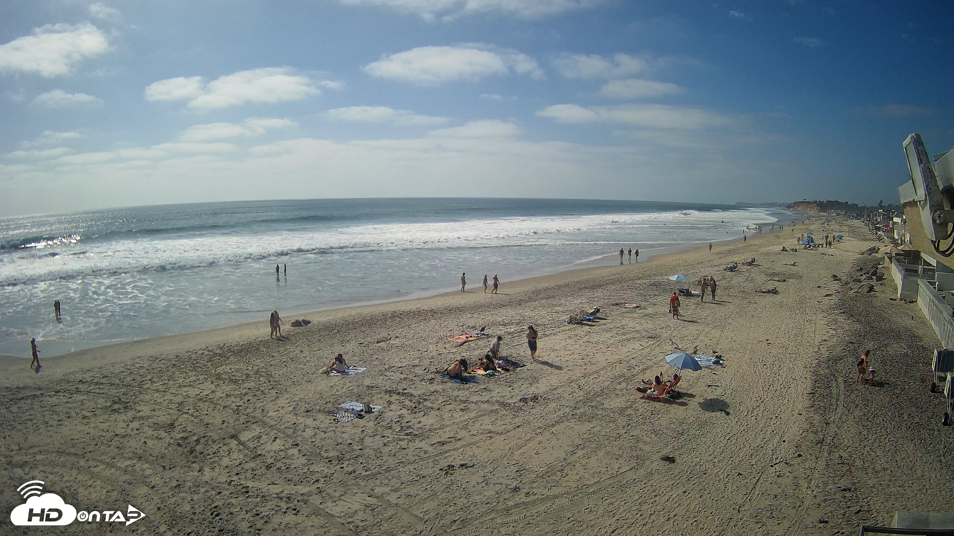 Snapshot of 17th St. Del Mar Beach - 4K NW View Live Cam taken Jun 1, 2026, 4:14pm PDT