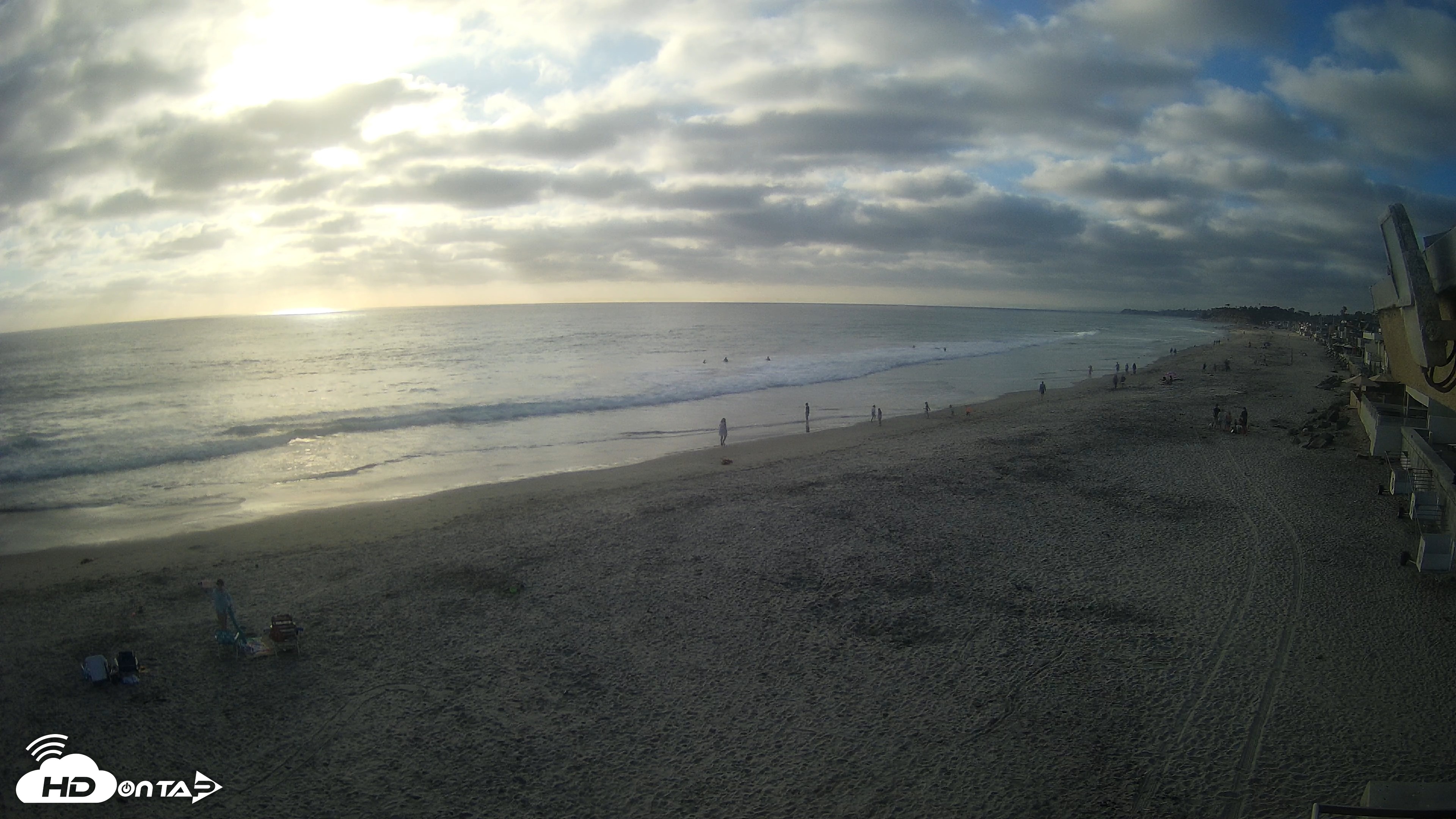 Snapshot of 17th St. Del Mar Beach - 4K NW View Live Cam taken Jul 1, 2026, 6:49pm PDT