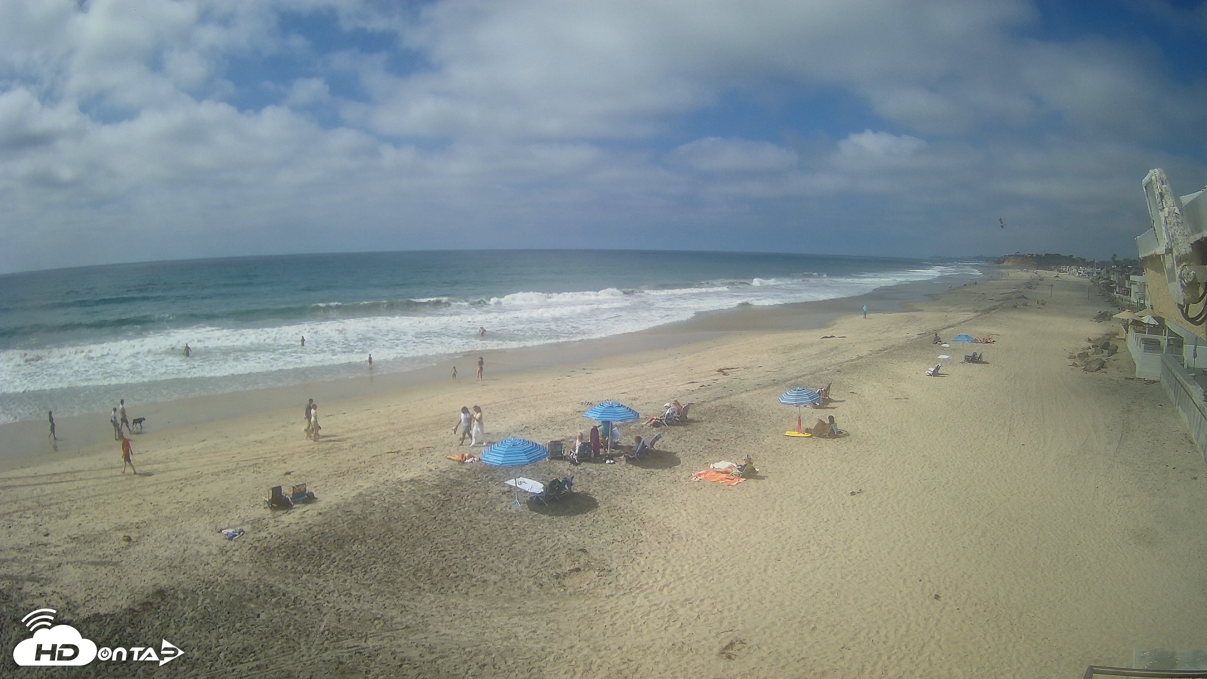Snapshot of 17th St. Del Mar Beach - 4K NW View Live Cam taken Sep 23, 2026, 2:32pm PDT