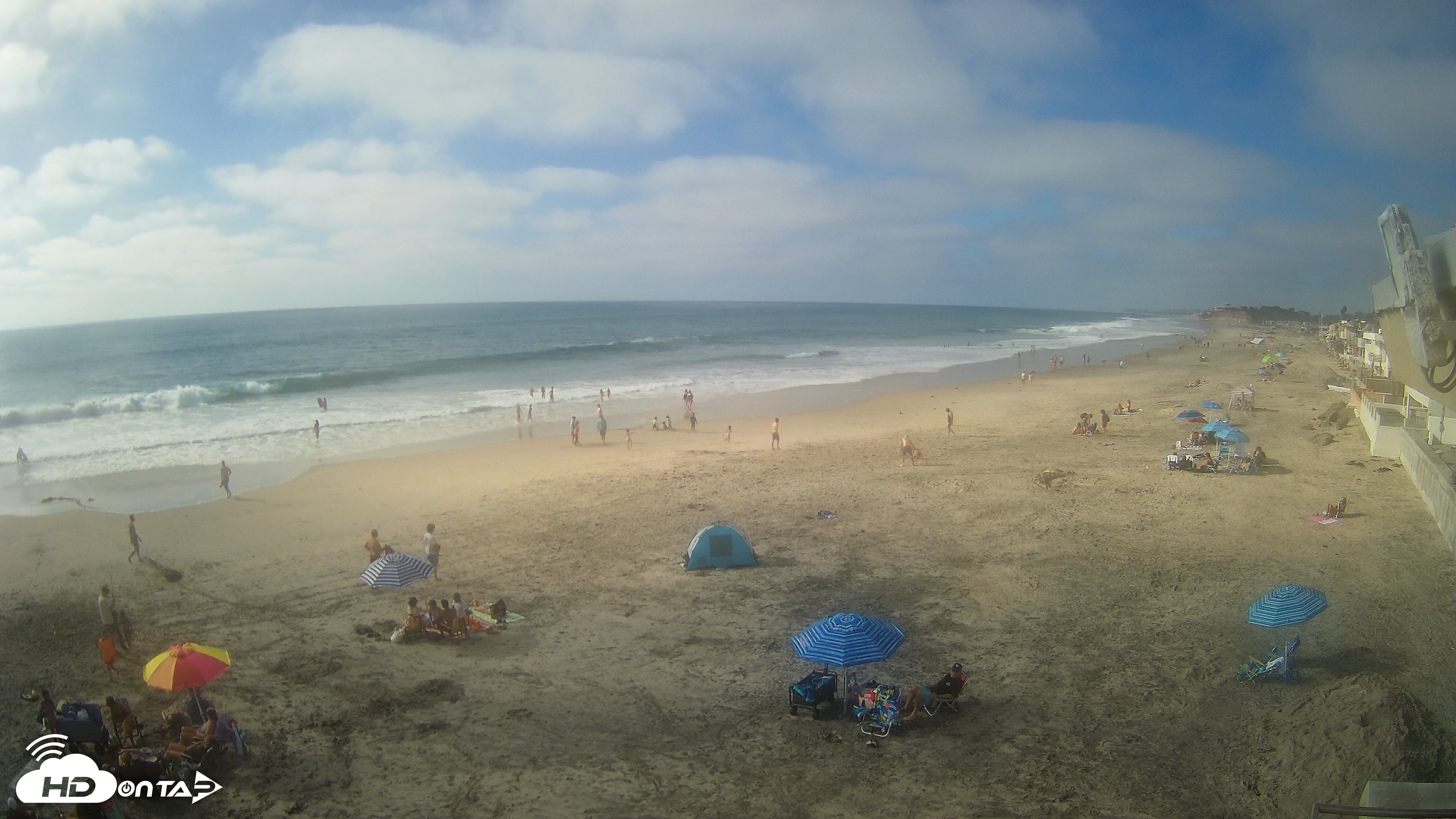 Snapshot of 17th St. Del Mar Beach - 4K NW View Live Cam taken Oct 9, 2026, 3:57pm PDT