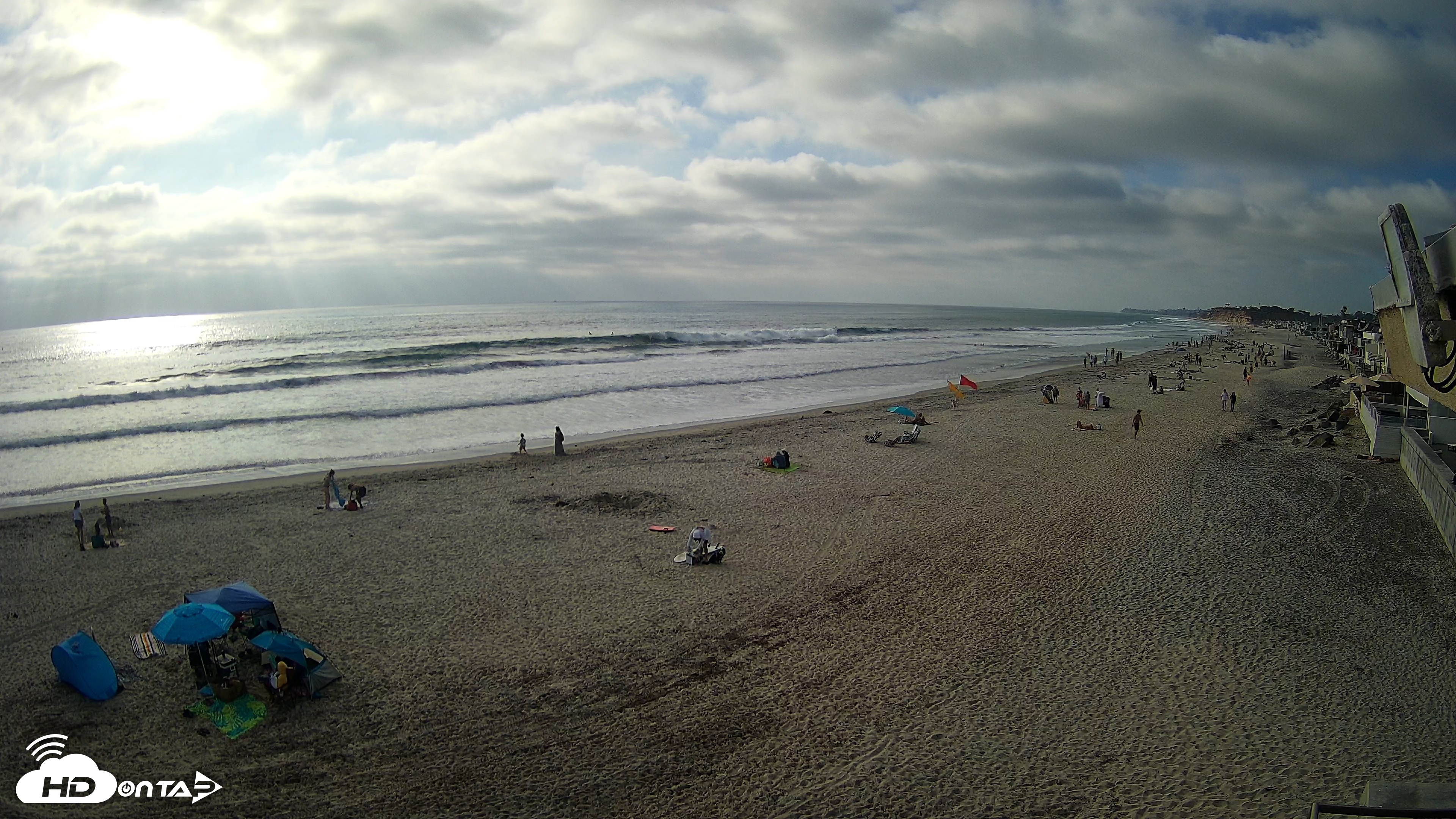 Snapshot of 17th St. Del Mar Beach - 4K NW View Live Cam taken May 9, 2026, 5:42pm PDT