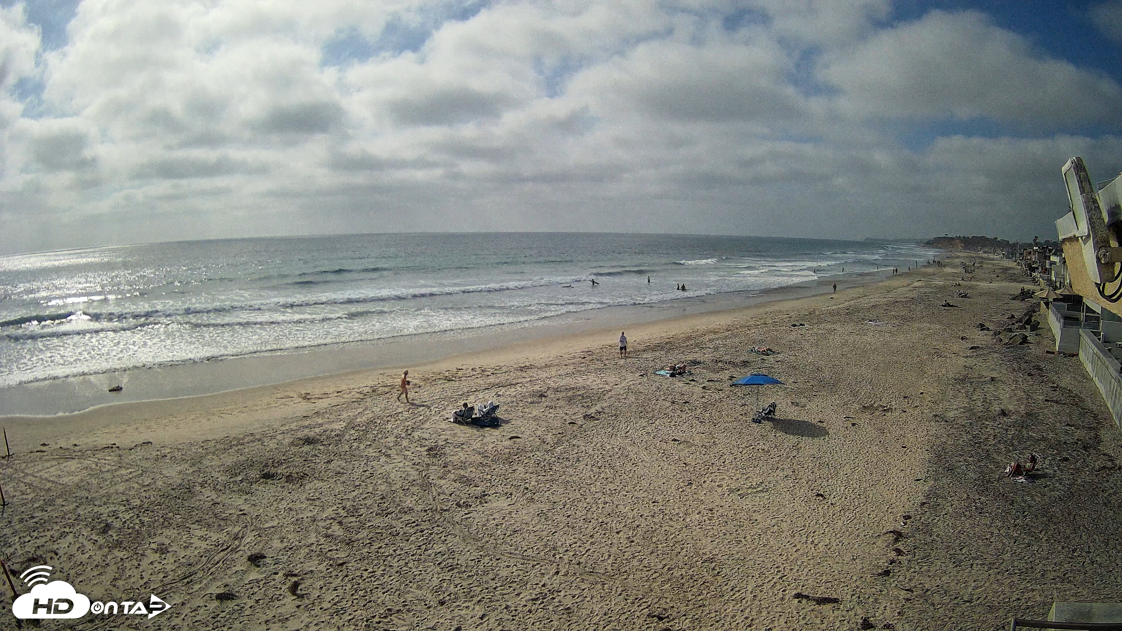 Snapshot of 17th St. Del Mar Beach - 4K NW View Live Cam taken May 21, 2026, 4:40pm PDT