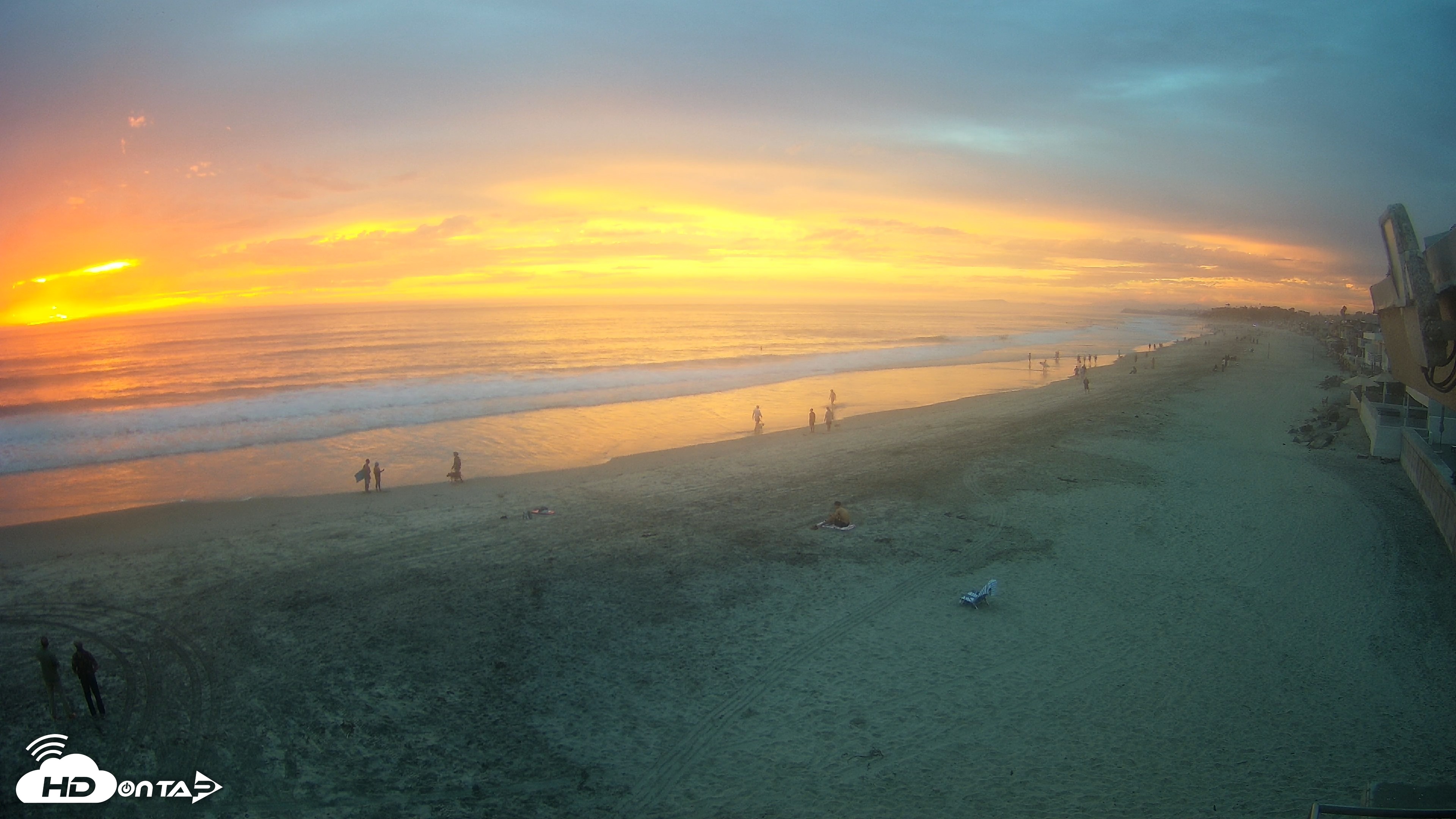 Snapshot of 17th St. Del Mar Beach - 4K NW View Live Cam taken Sep 27, 2026, 6:41pm PDT