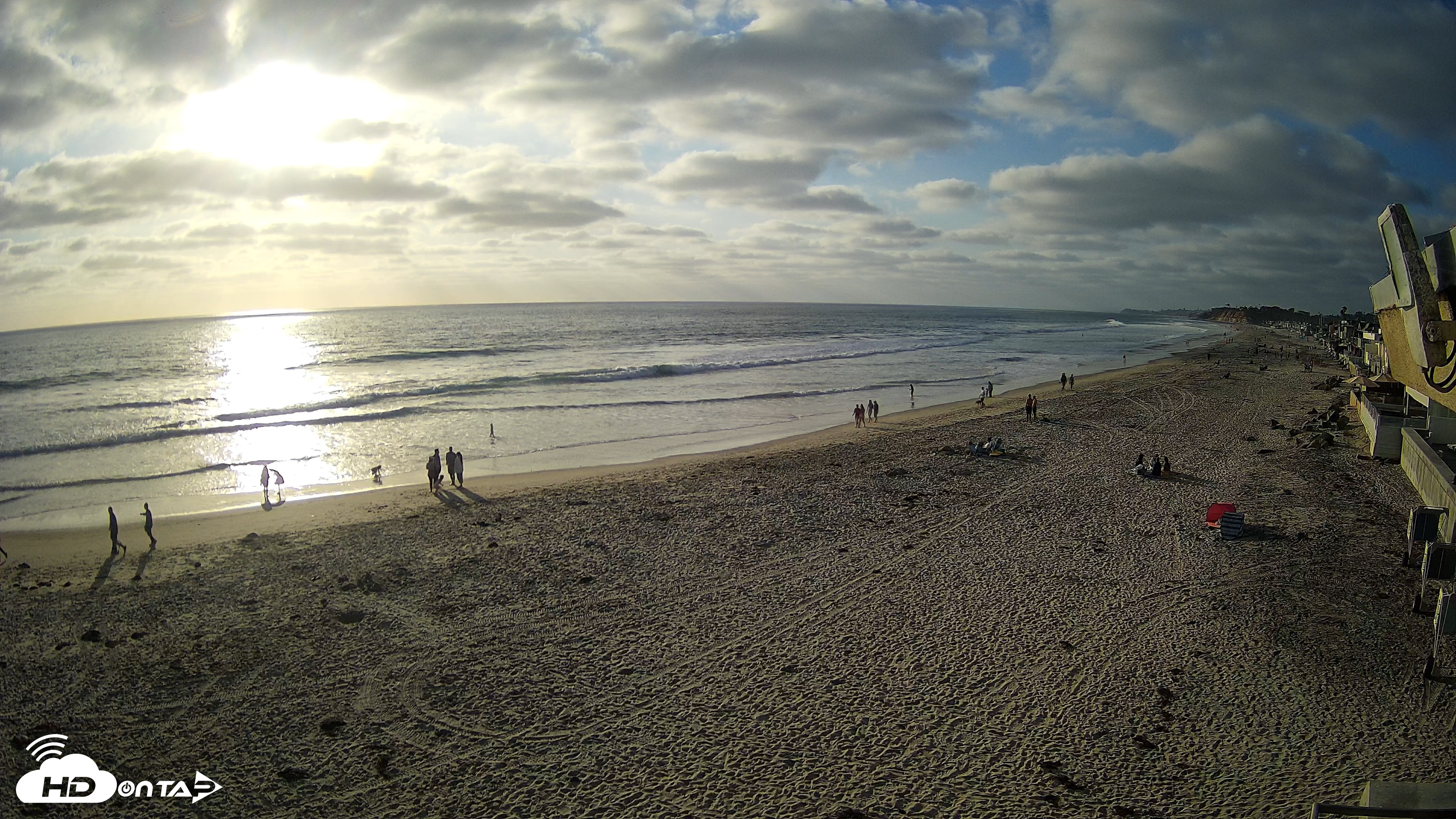 Snapshot of 17th St. Del Mar Beach - 4K NW View Live Cam taken May 22, 2026, 6:35pm PDT