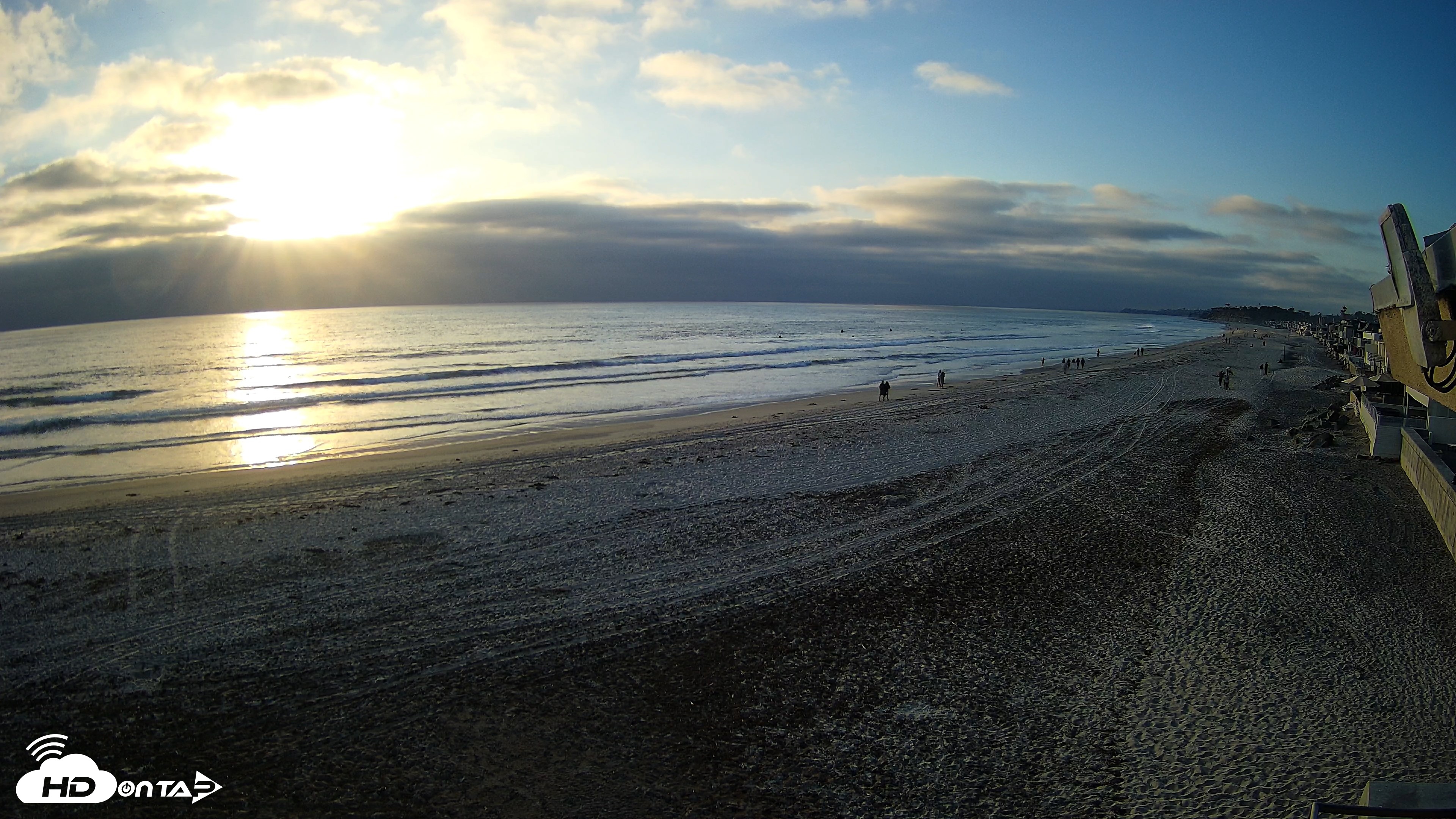 Snapshot of 17th St. Del Mar Beach - 4K NW View Live Cam taken May 7, 2026, 6:56pm PDT