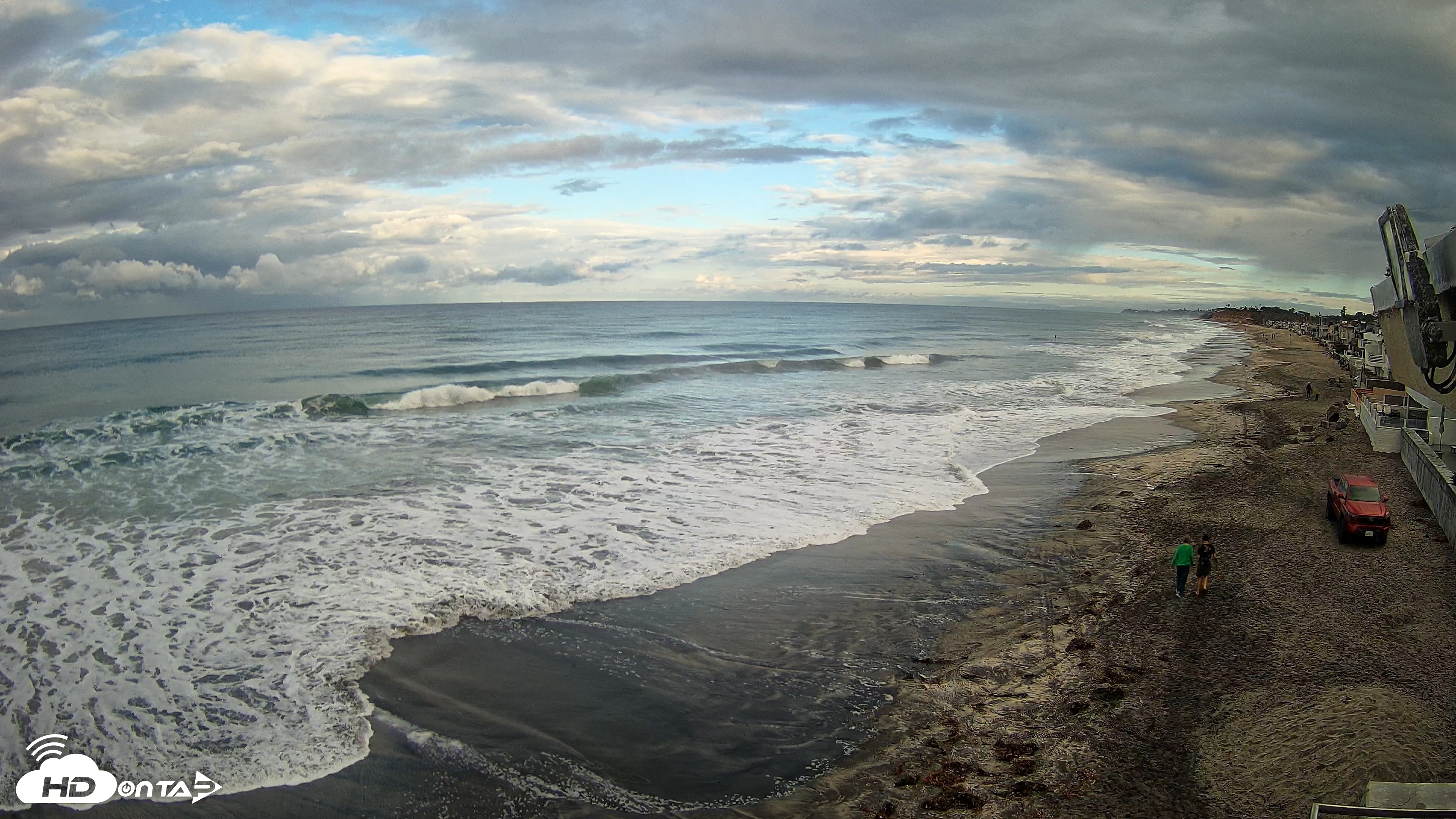 Snapshot of 17th St. Del Mar Beach - 4K NW View Live Cam taken Oct 23, 2026, 8:05am PDT