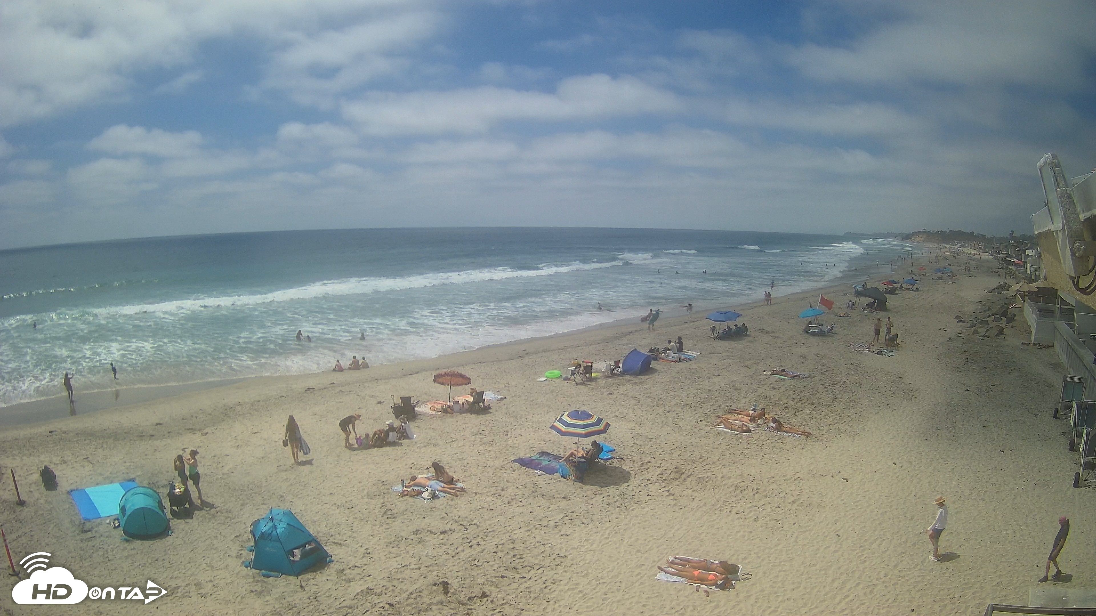Snapshot of 17th St. Del Mar Beach - 4K NW View Live Cam taken Jun 10, 2026, 2:50pm PDT