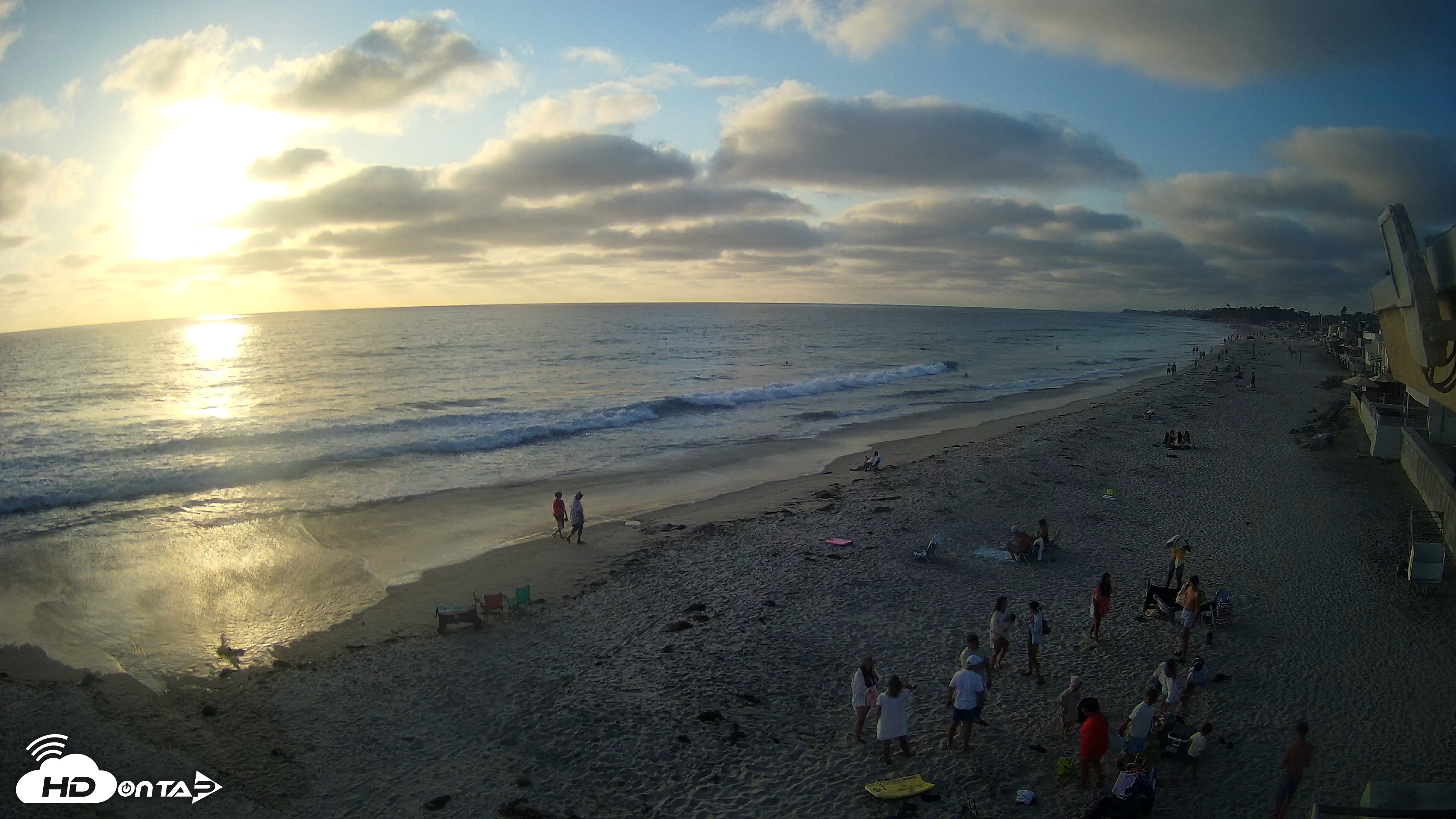 Snapshot of 17th St. Del Mar Beach - 4K NW View Live Cam taken Aug 11, 2026, 6:54pm PDT