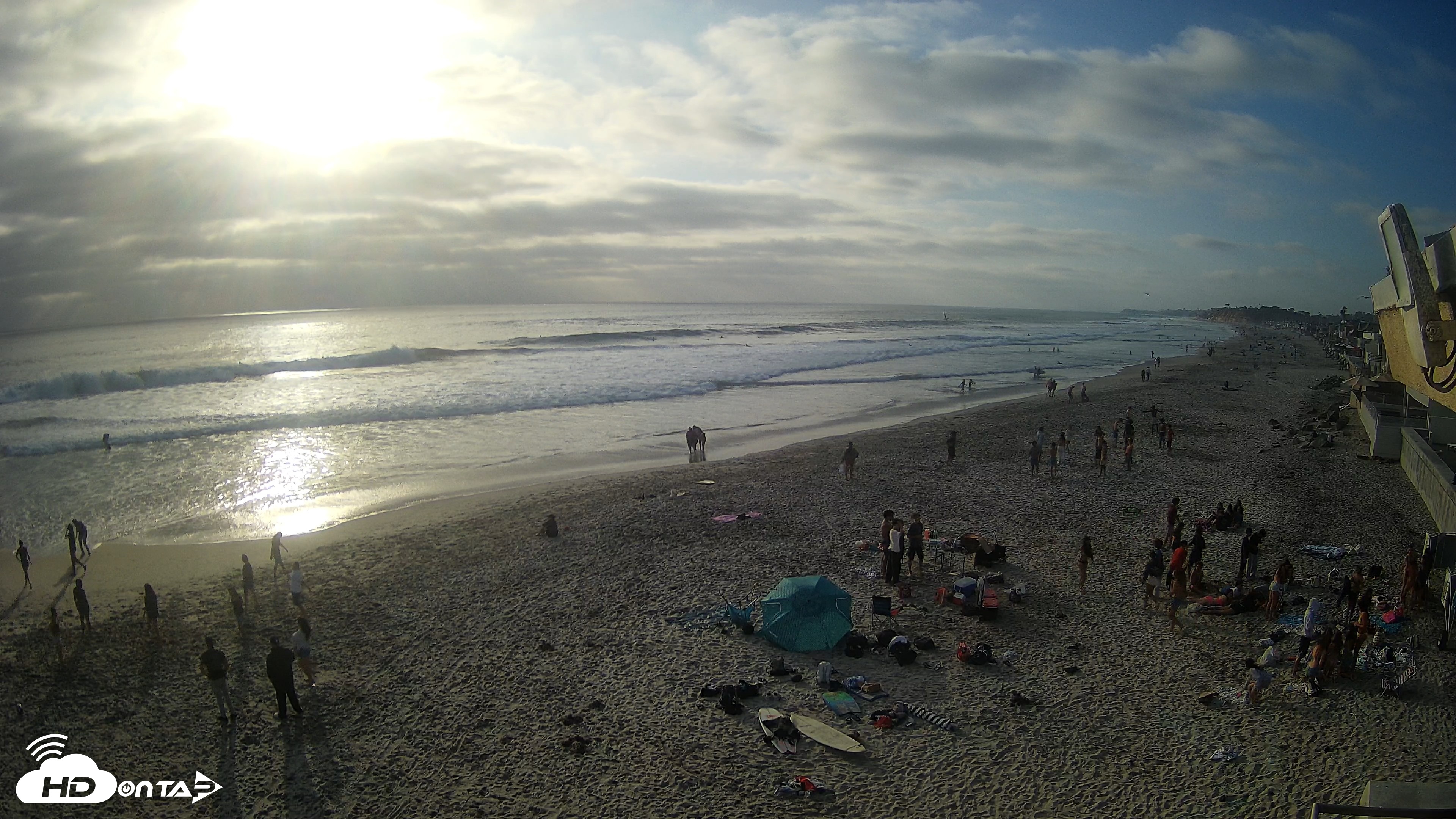 Snapshot of 17th St. Del Mar Beach - 4K NW View Live Cam taken Jun 5, 2026, 6:32pm PDT