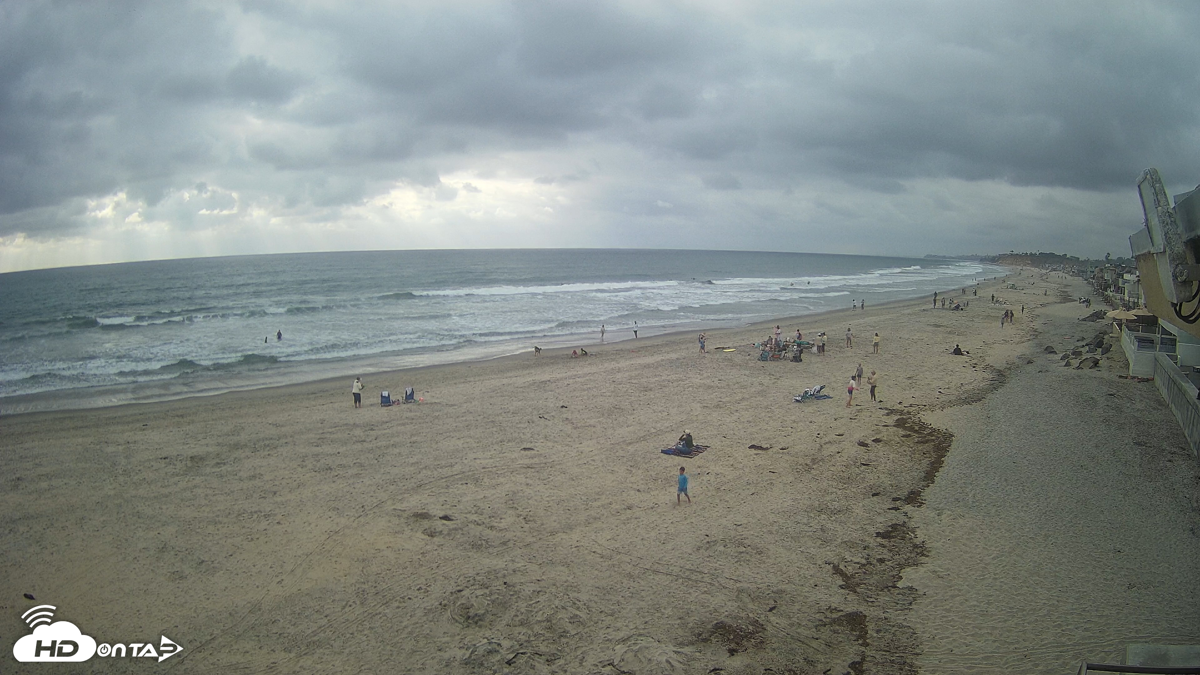 Snapshot of 17th St. Del Mar Beach - 4K NW View Live Cam taken May 16, 2026, 5:14pm PDT