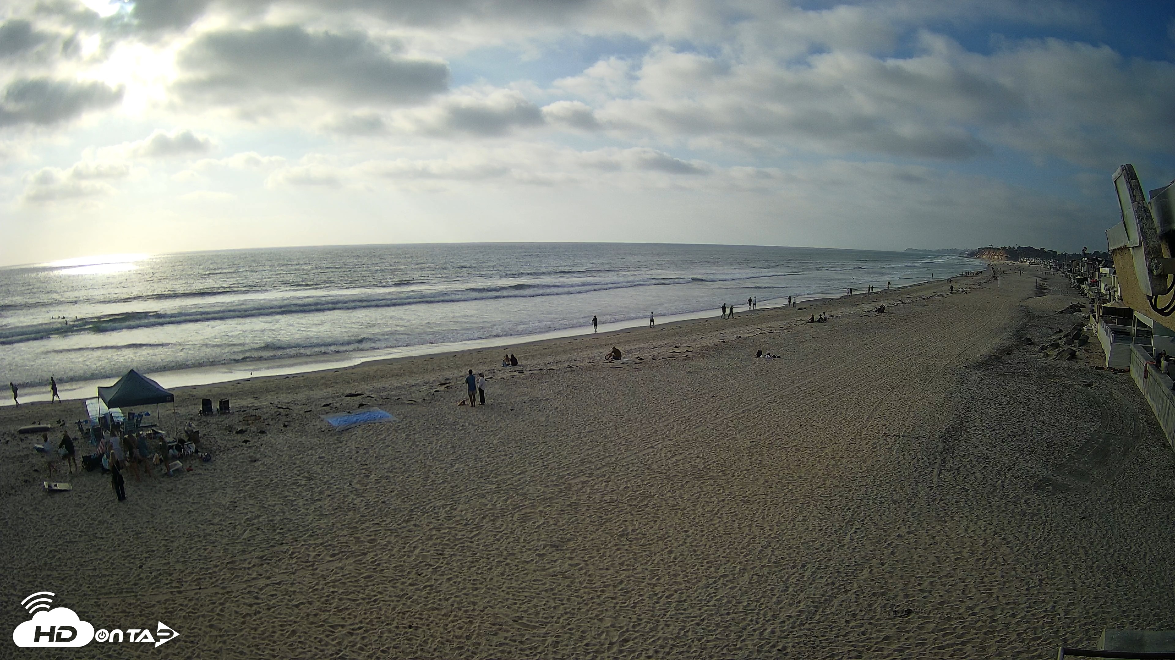 Snapshot of 17th St. Del Mar Beach - 4K NW View Live Cam taken May 1, 2026, 5:48pm PDT